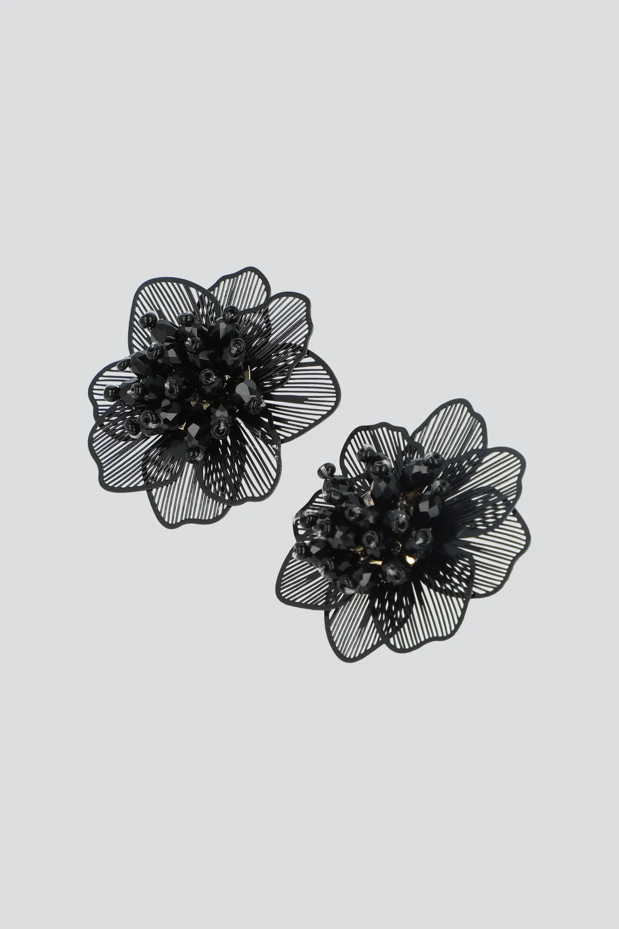 ARETES FLOR CALADA COLOR sold by Shasa product image thumbnail 2
