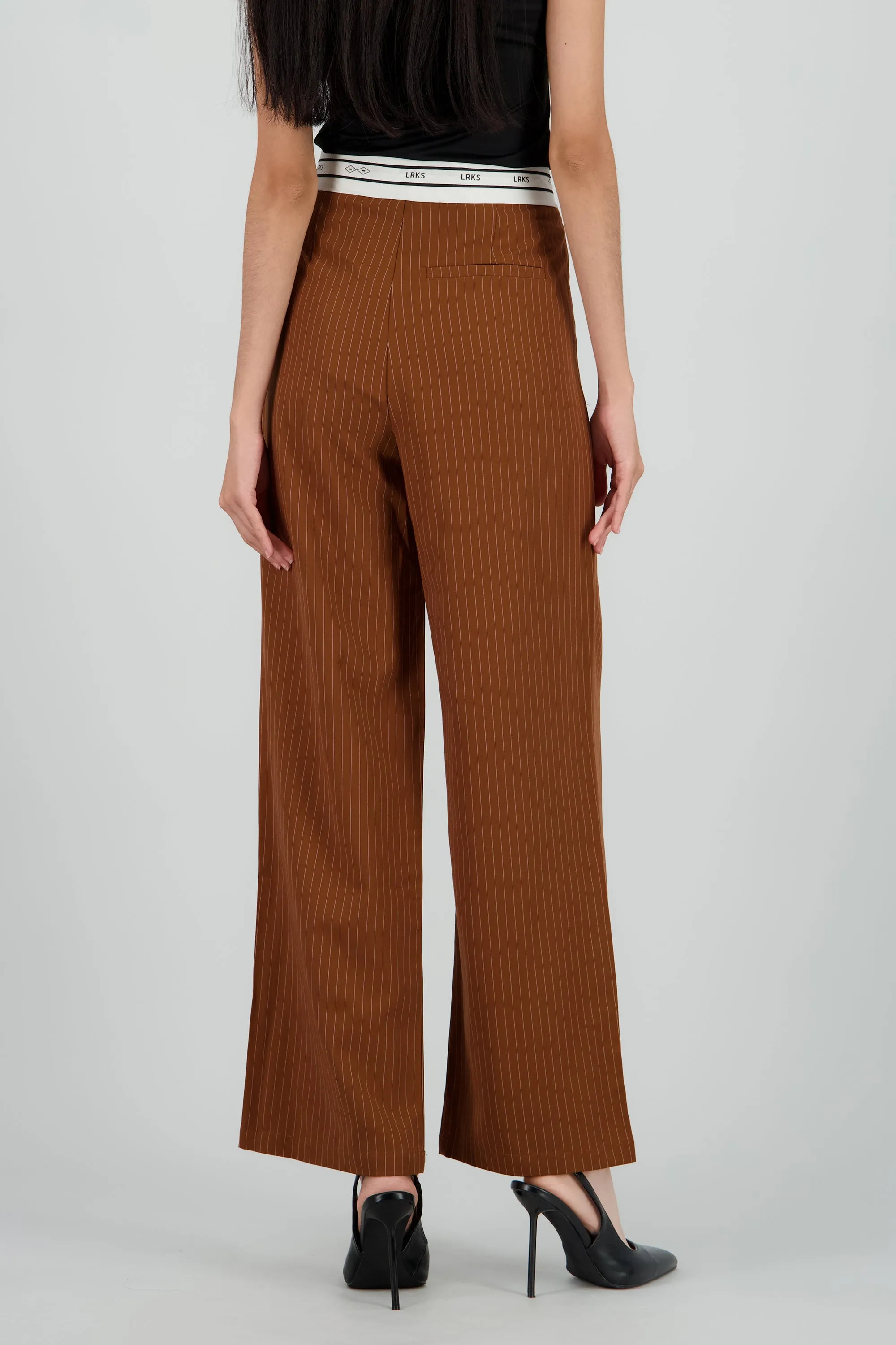 Pantalon amplio detalle pretina sold by Shasa product image thumbnail 4