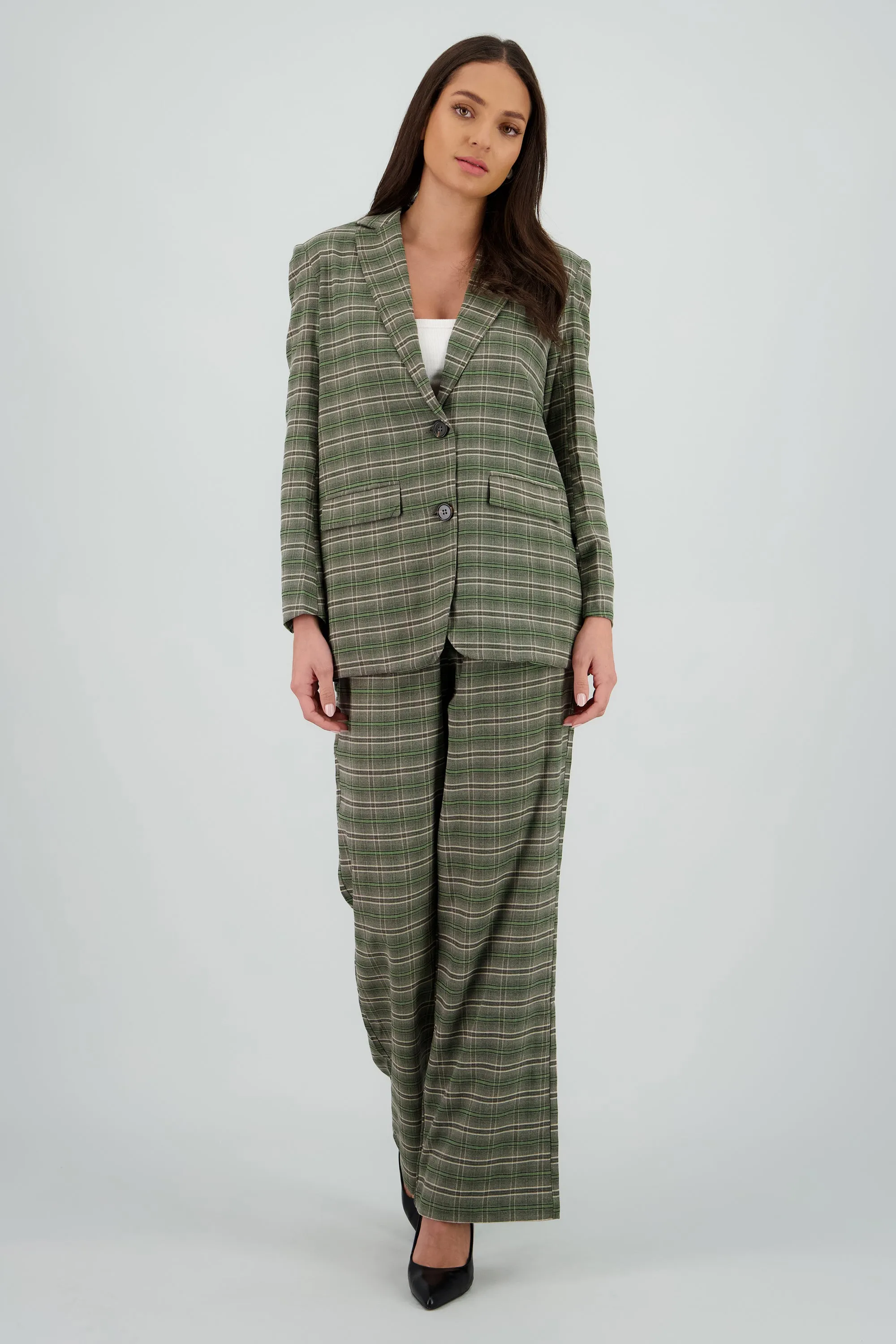 Pantalon recto cuadros sold by Shasa