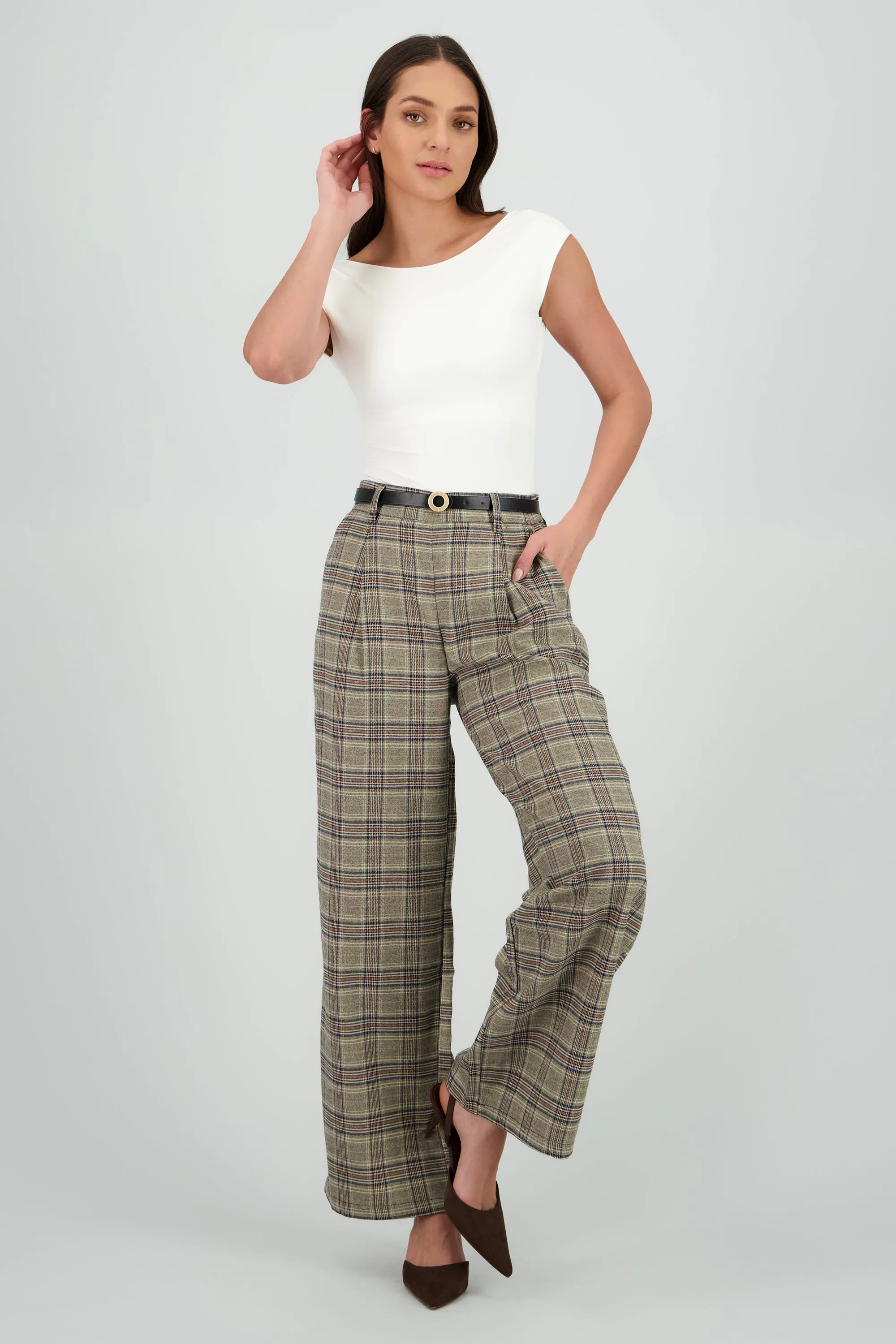 Pantalon recto cuadros detalle pinzas sold by Shasa