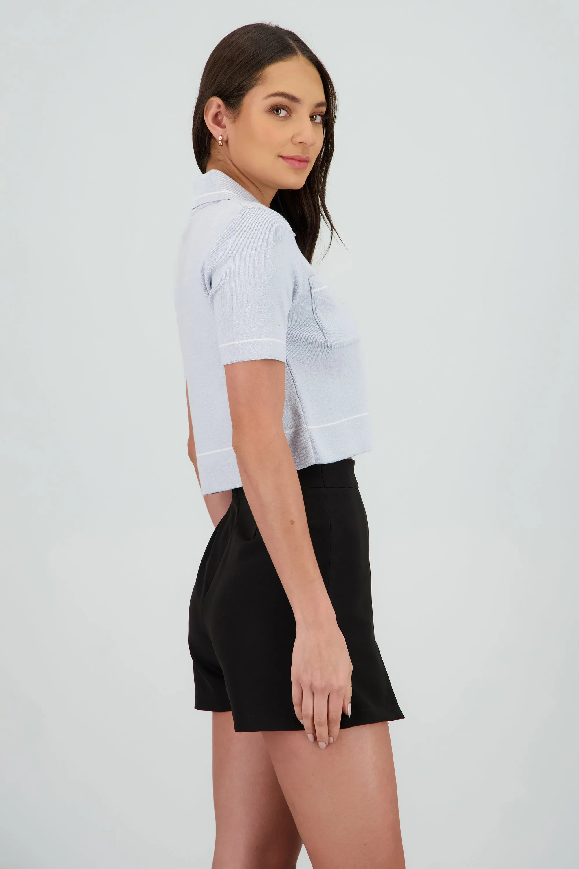 Top manga corta cuello camisero detalle linea sold by Shasa product image thumbnail 3