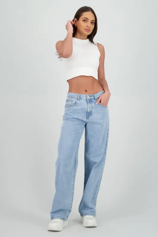 Jeans wide leg estrellas traseras sold by Shasa