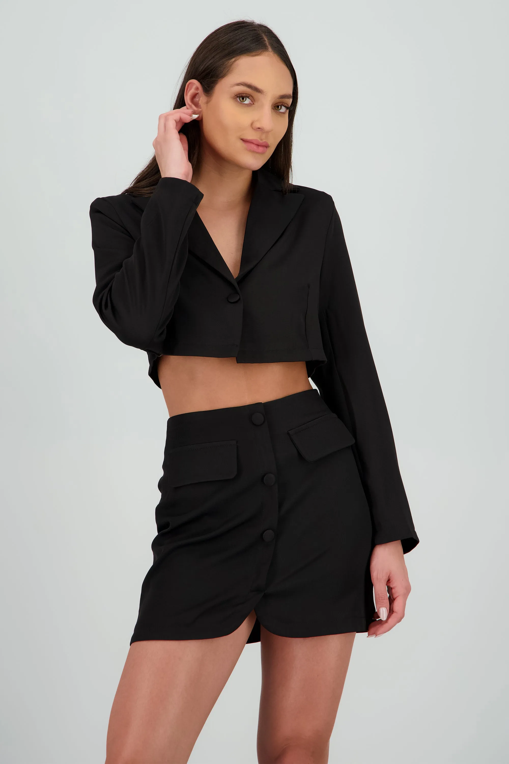 Saco crop manga larga solapa sold by Shasa