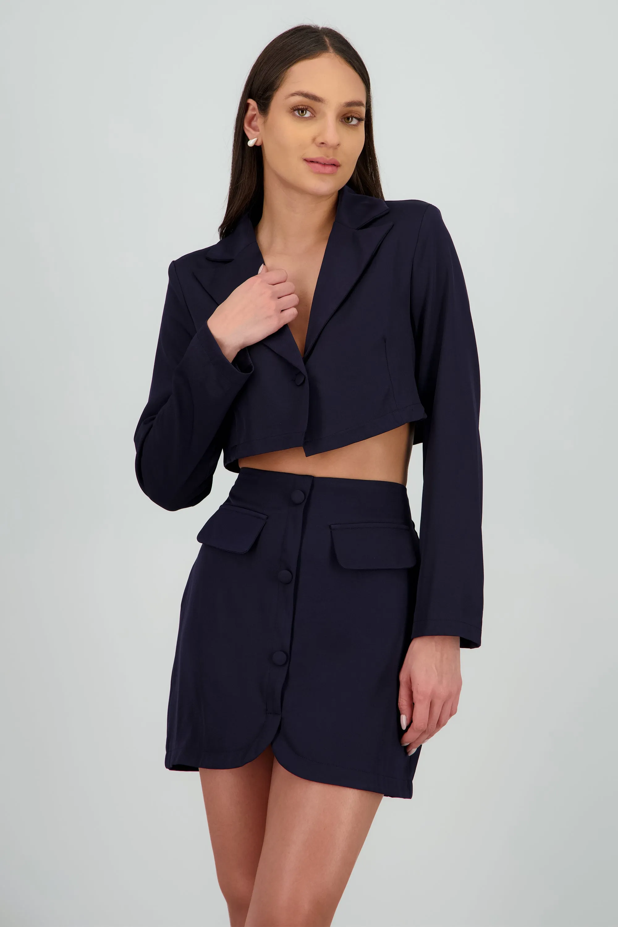 Saco crop manga larga solapa sold by Shasa