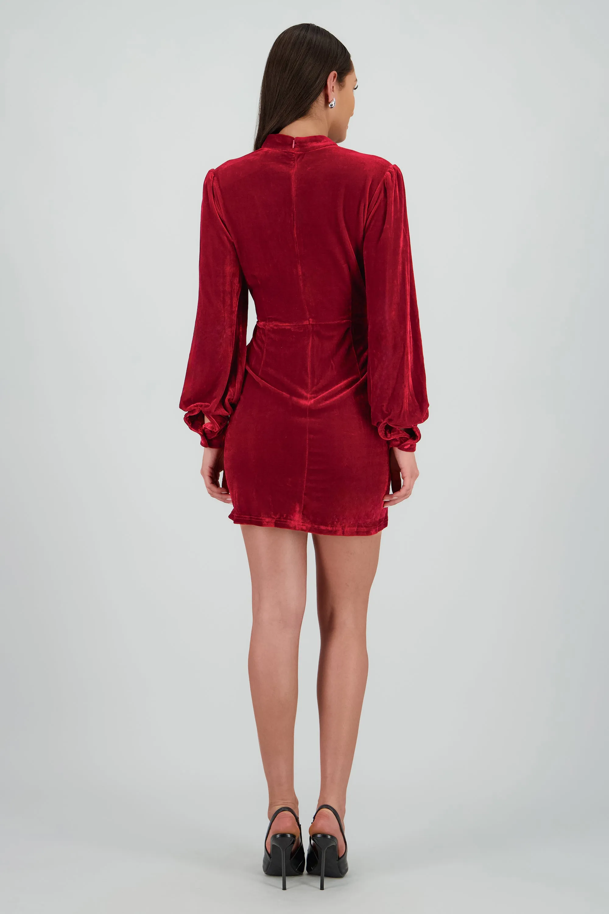 Vestido mini manga larga de velvet sold by Shasa product image thumbnail 4