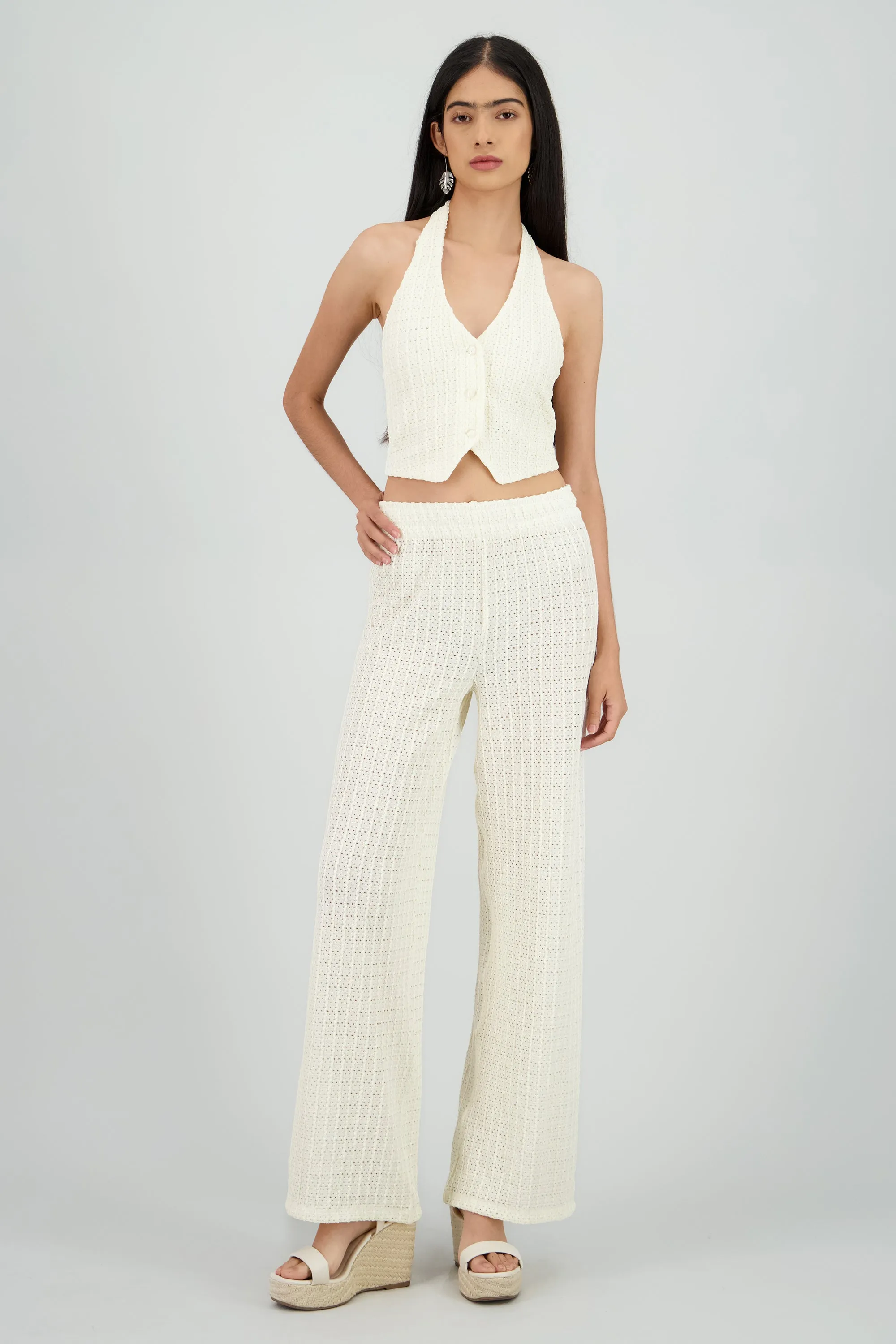 Pantalon textura recto resorte sold by Shasa