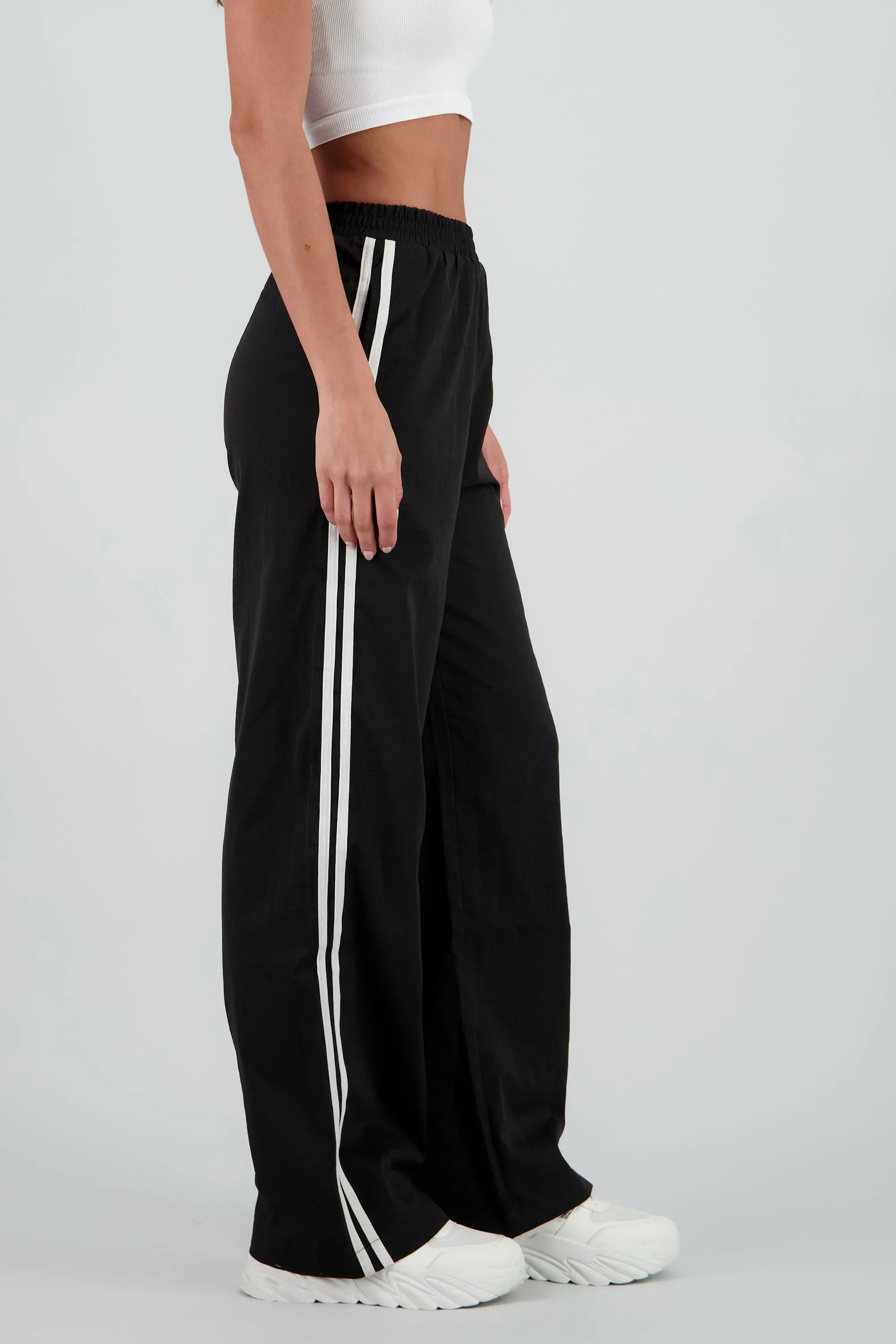 Pantalon amplio detalle contraste lineas sold by Shasa product image thumbnail 3