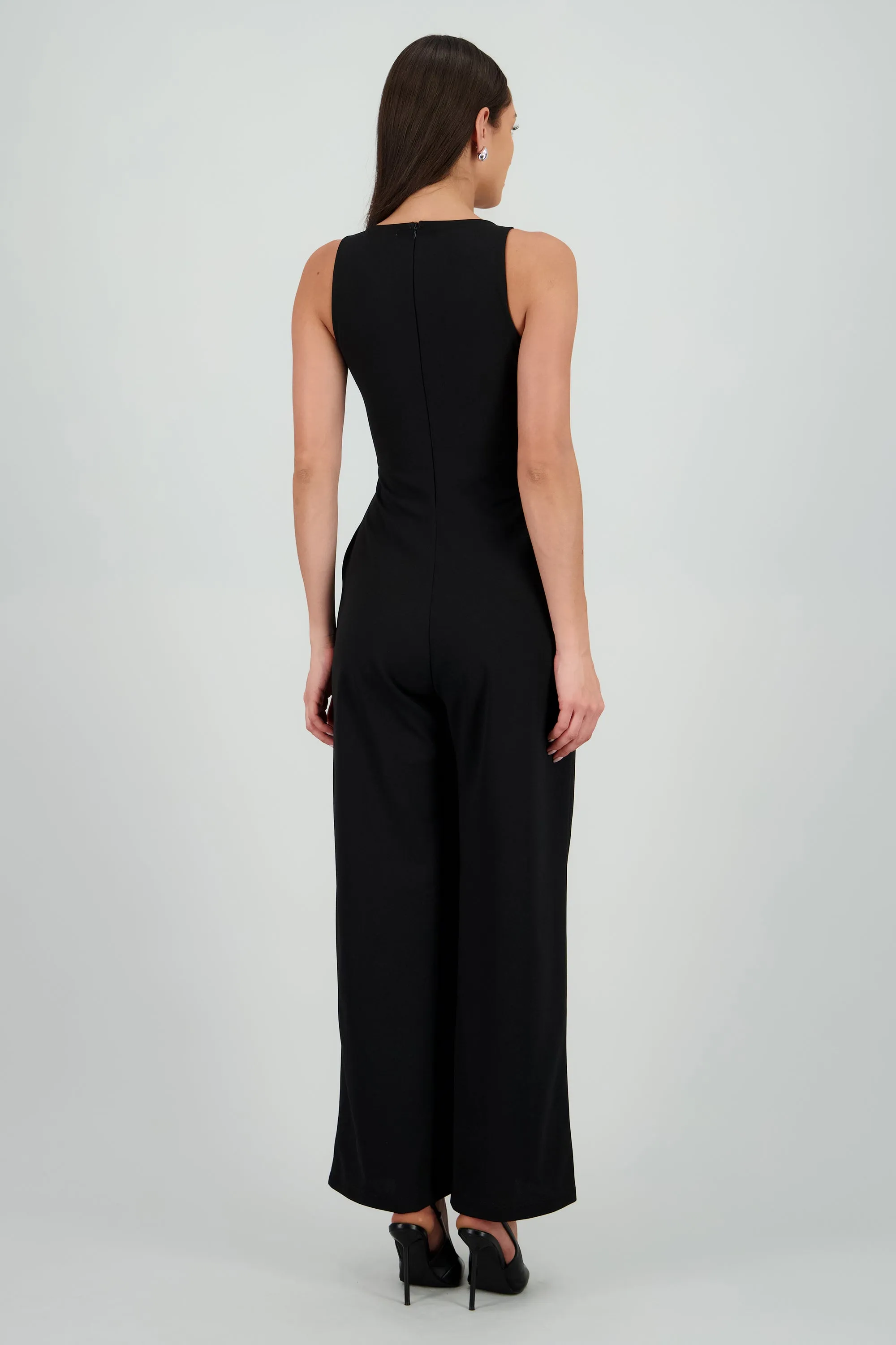 JUmpsuit sin manga escote v detalle pinzas sold by Shasa product image thumbnail 4