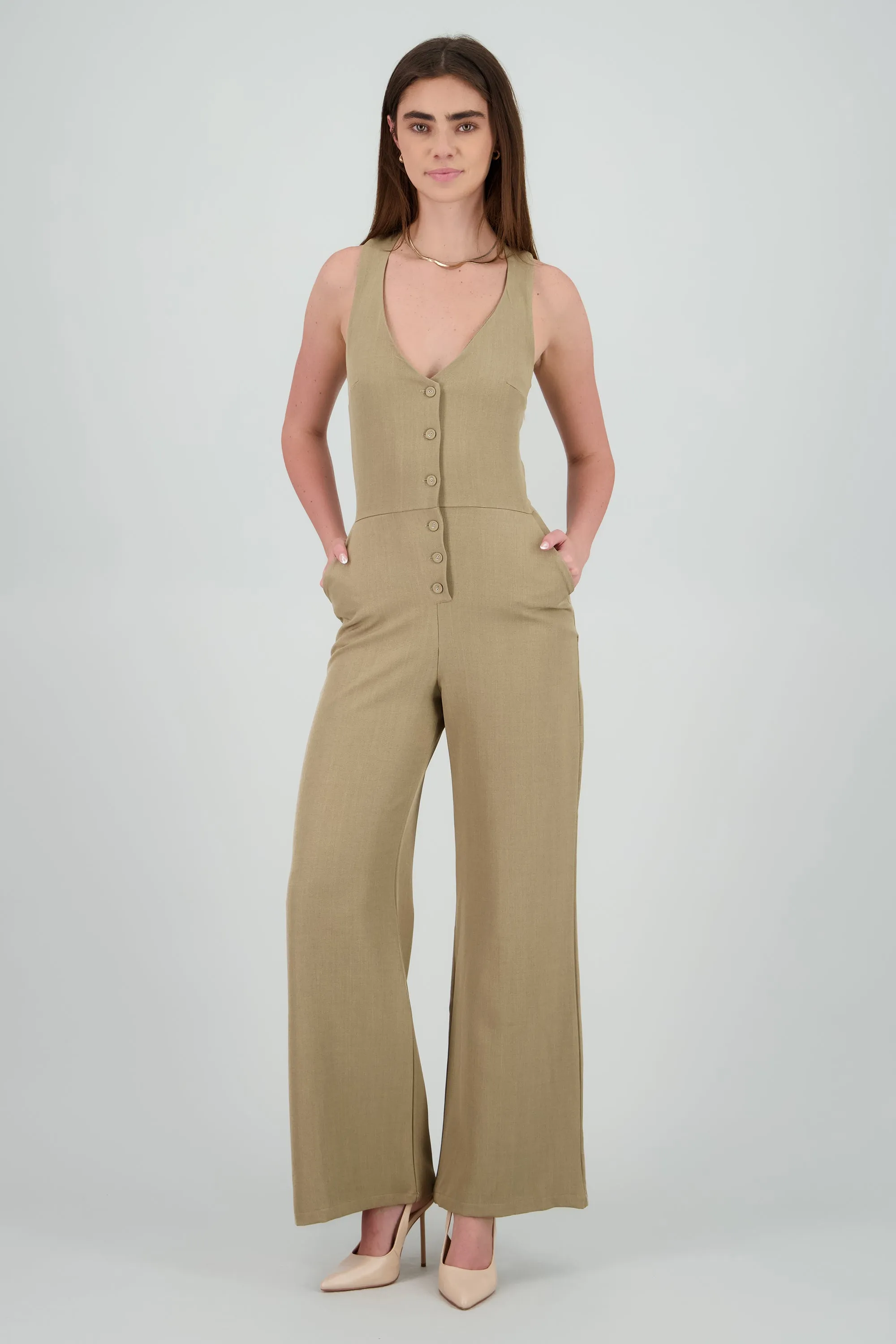 Jumpsuit escote en v detalle botones sold by Shasa
