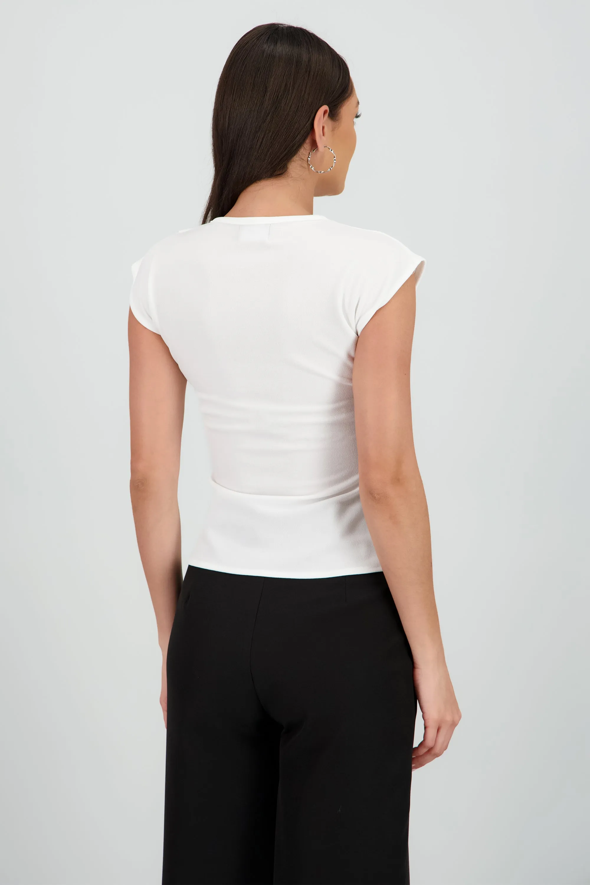 Blusa amarre lado sold by Shasa product image thumbnail 4