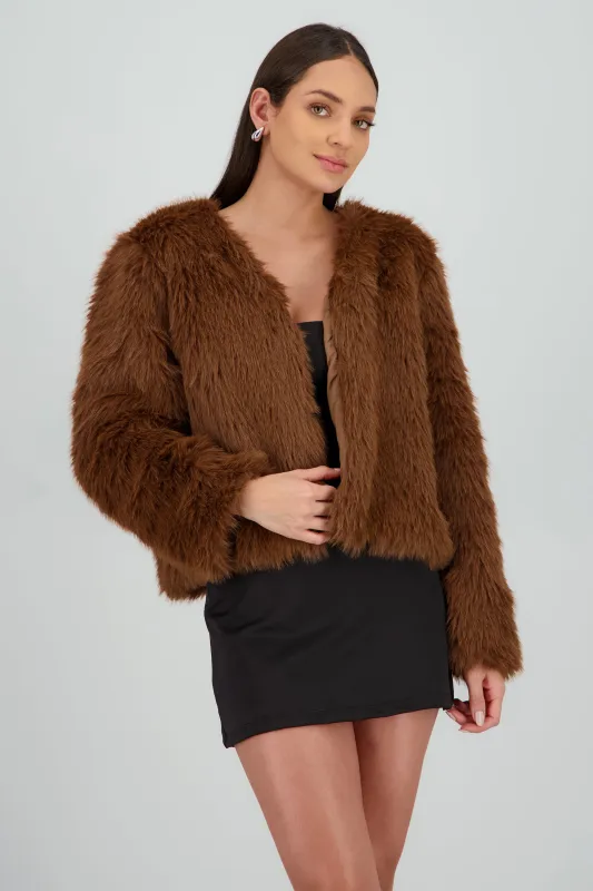 Abrigo tipo pelaje sold by Shasa