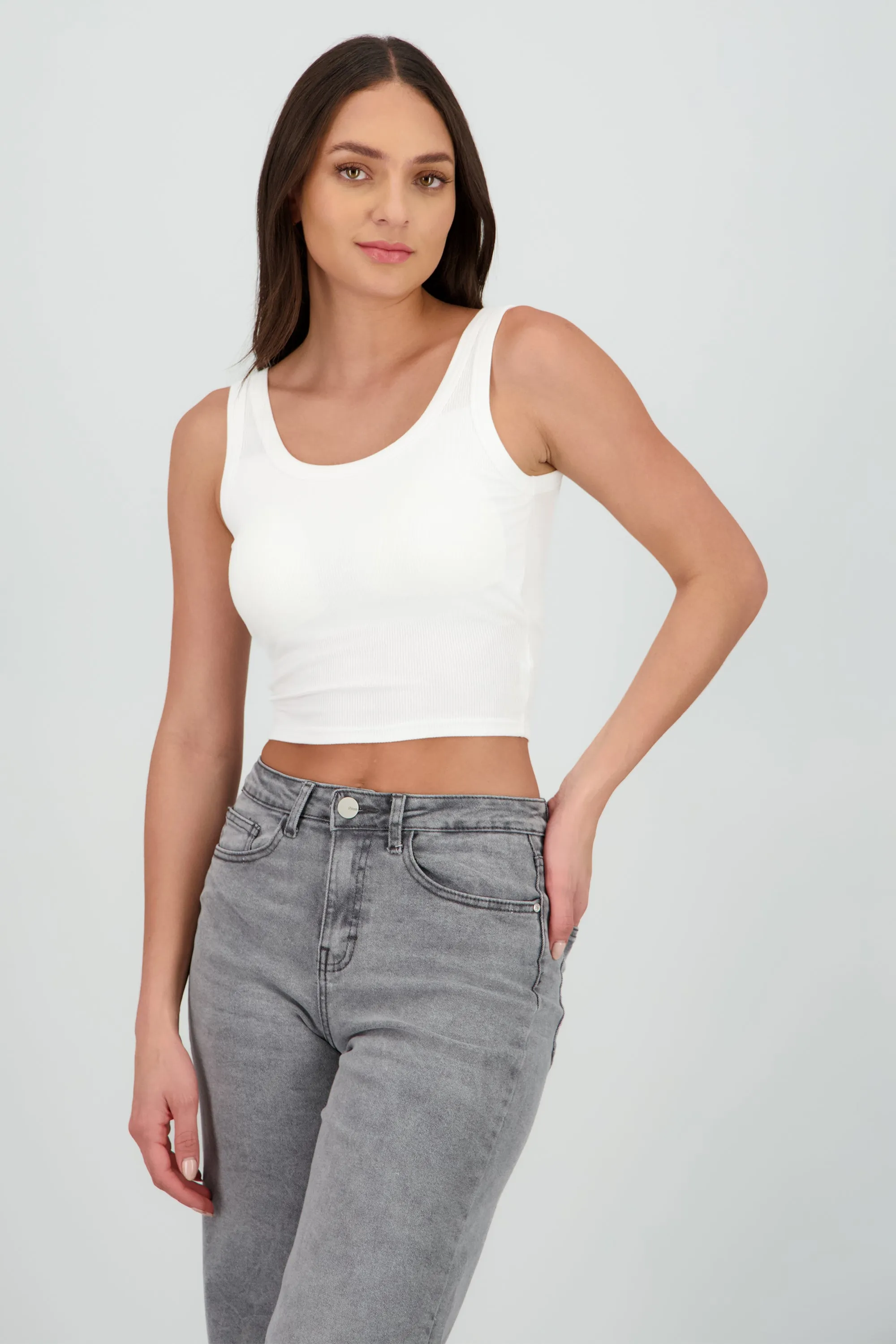 Top liso con copas sold by Shasa