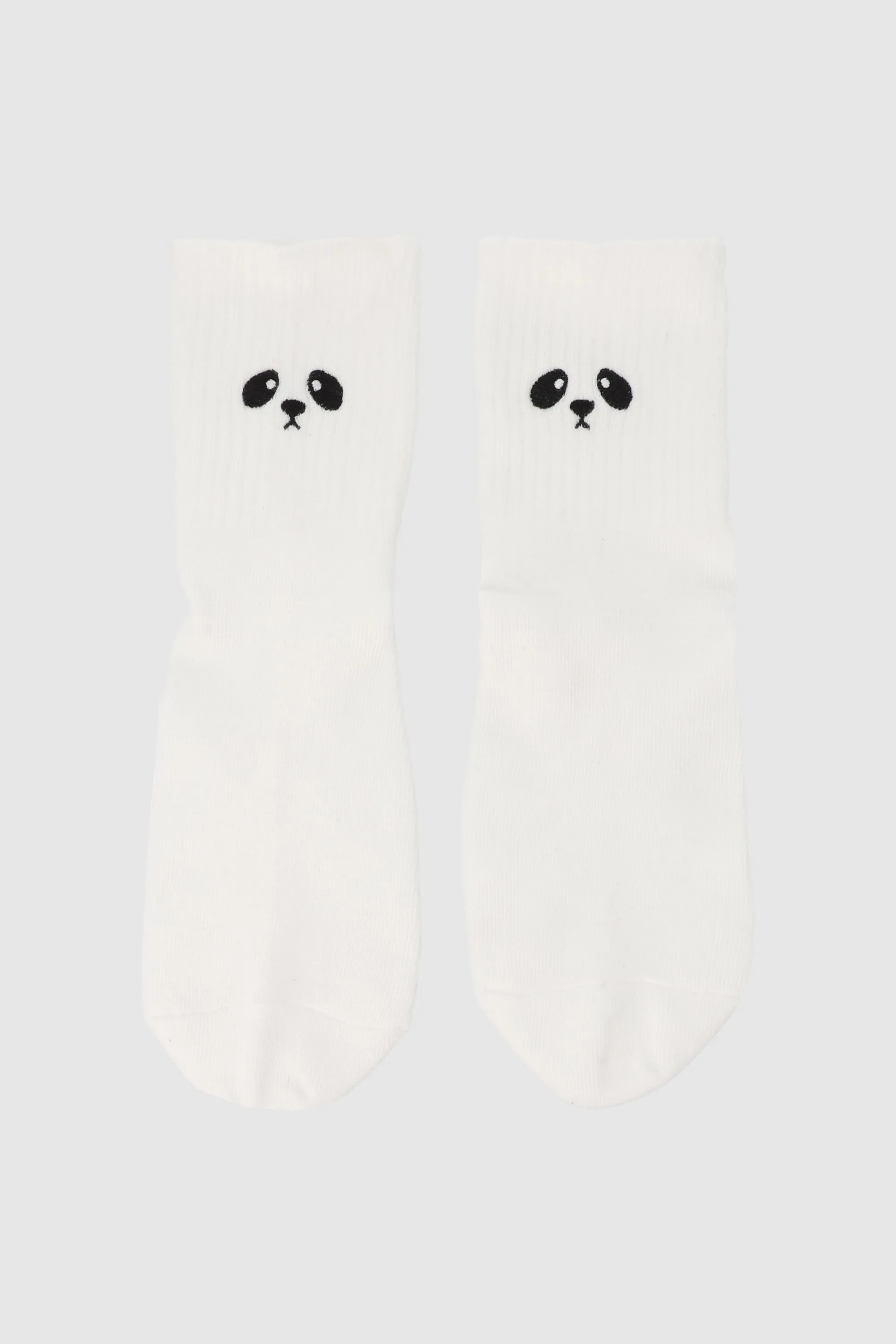 Calcetin bigotes bordados sold by Shasa