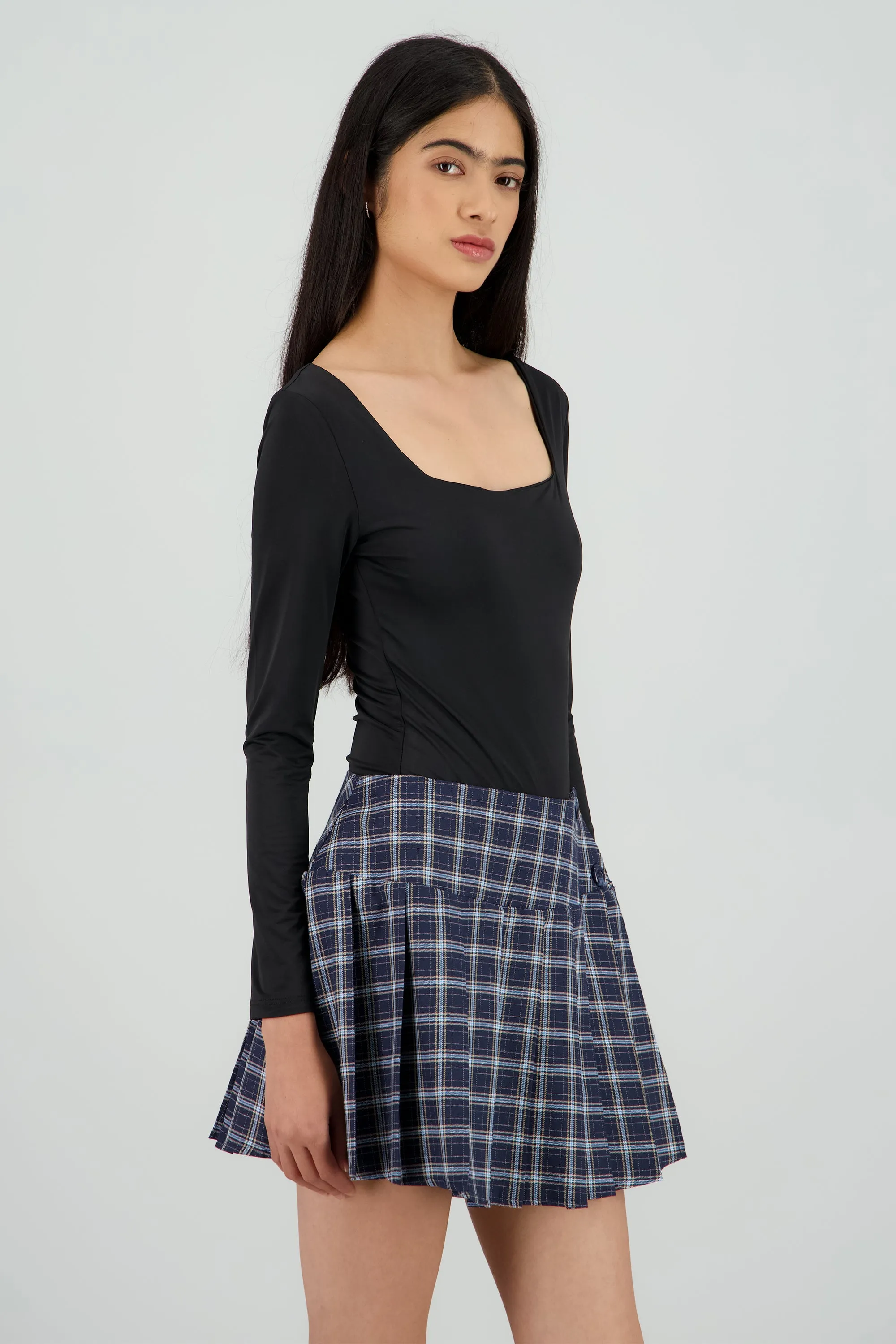 Bodysuit liso manga larga cuello cuadrado sold by Shasa product image thumbnail 3