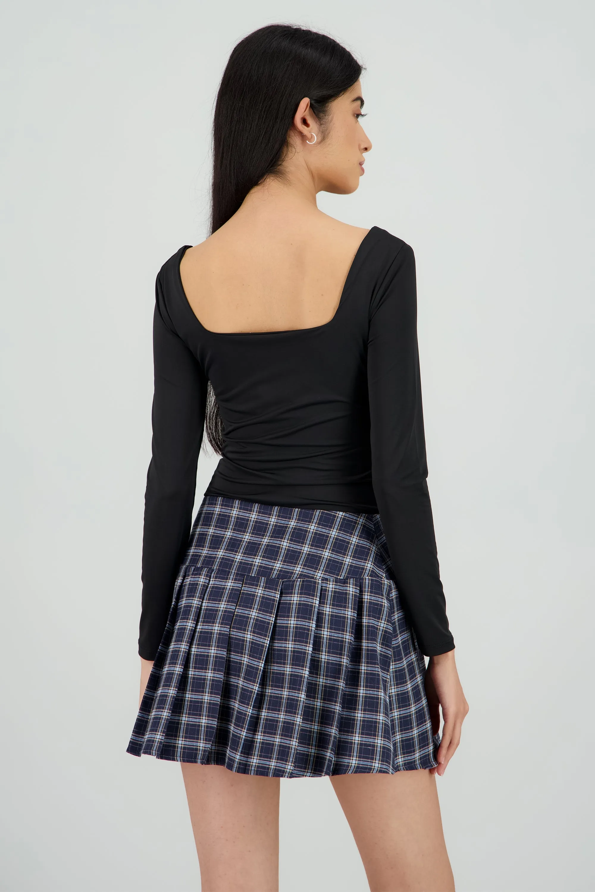 Bodysuit liso manga larga cuello cuadrado sold by Shasa product image thumbnail 4