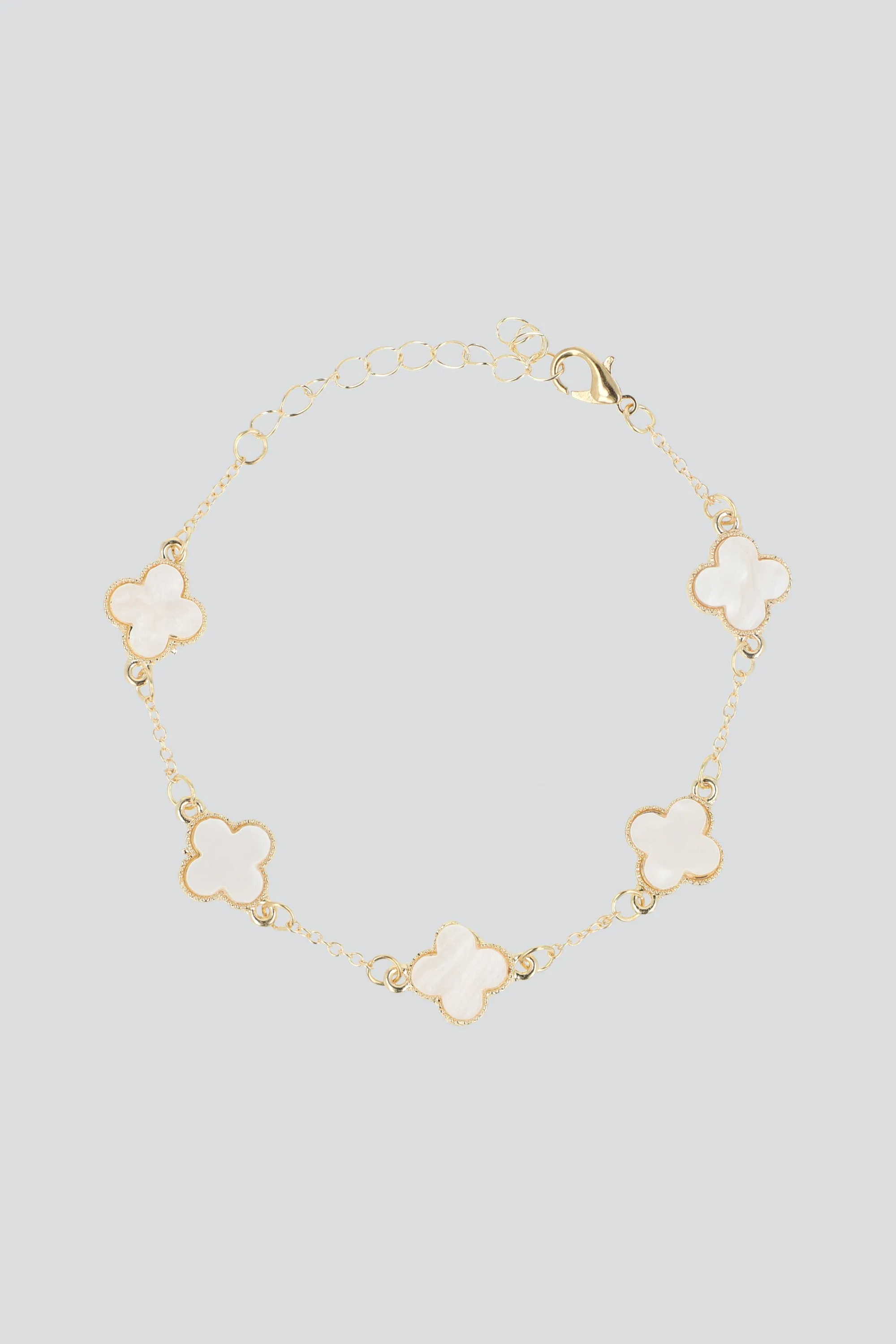 Pulsera forma flor sold by Shasa