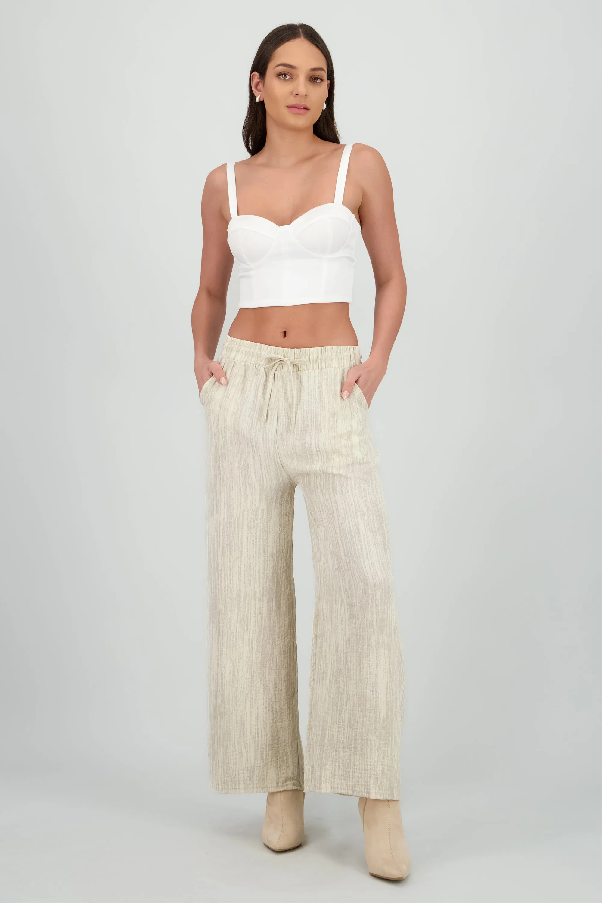 Pantalon amplio con jareta sold by Shasa