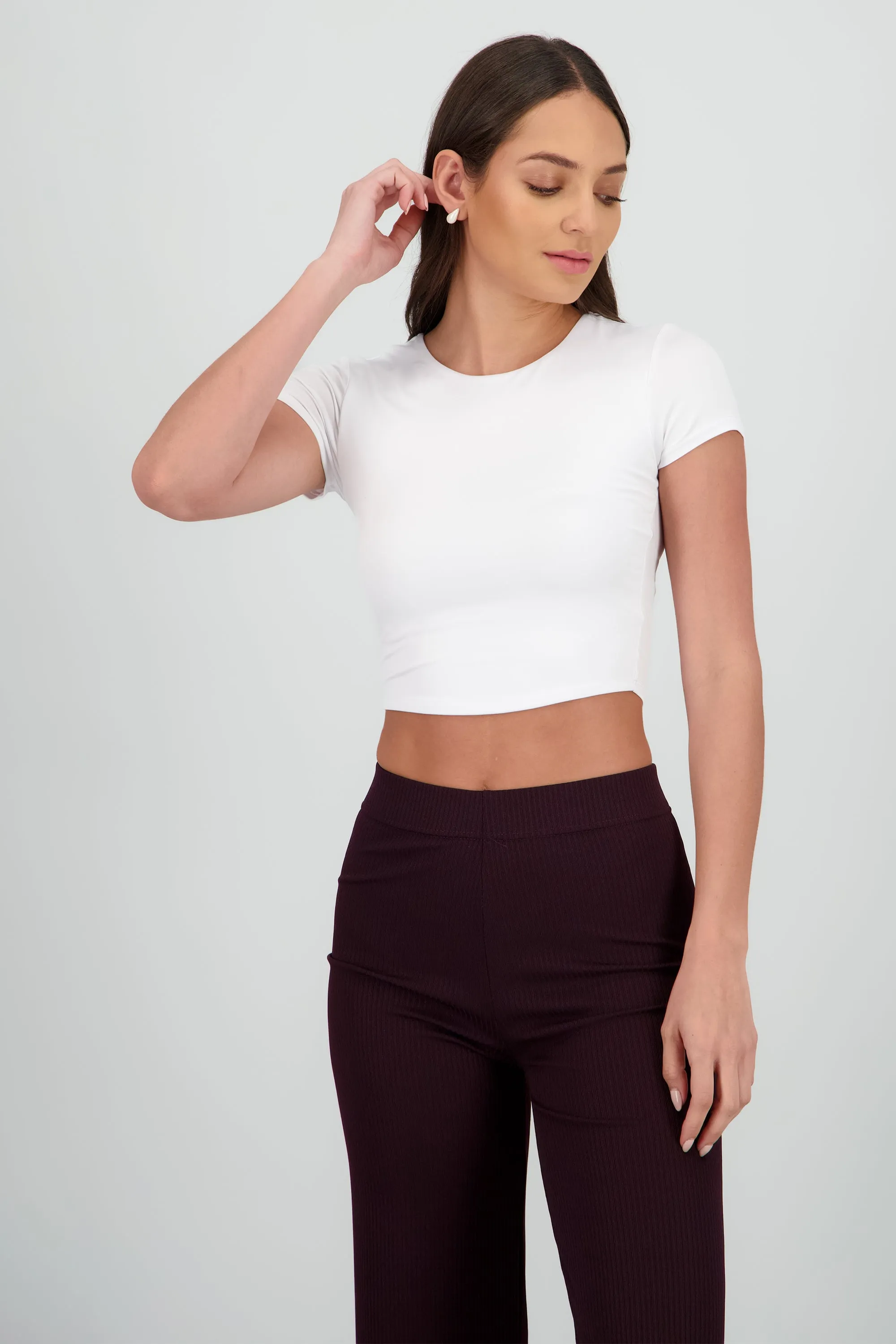 Top basico manga corta escote redondo sold by Shasa product image thumbnail 2