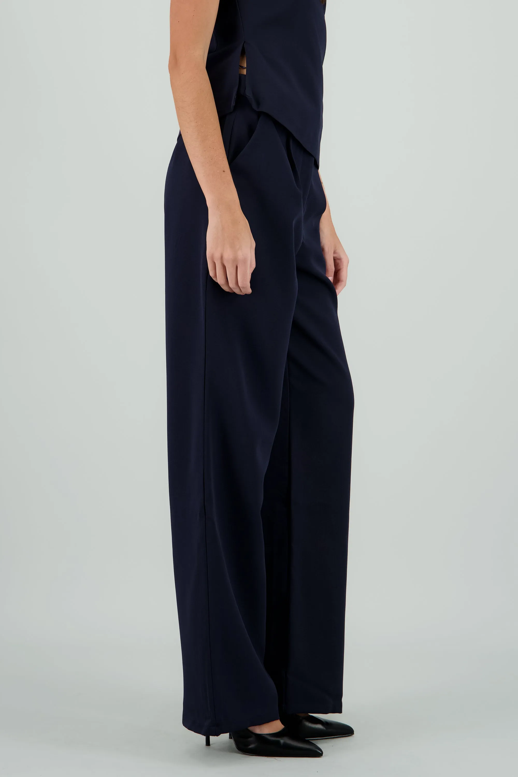 Pantalón sastreado detalle cinturon sold by Shasa product image thumbnail 3