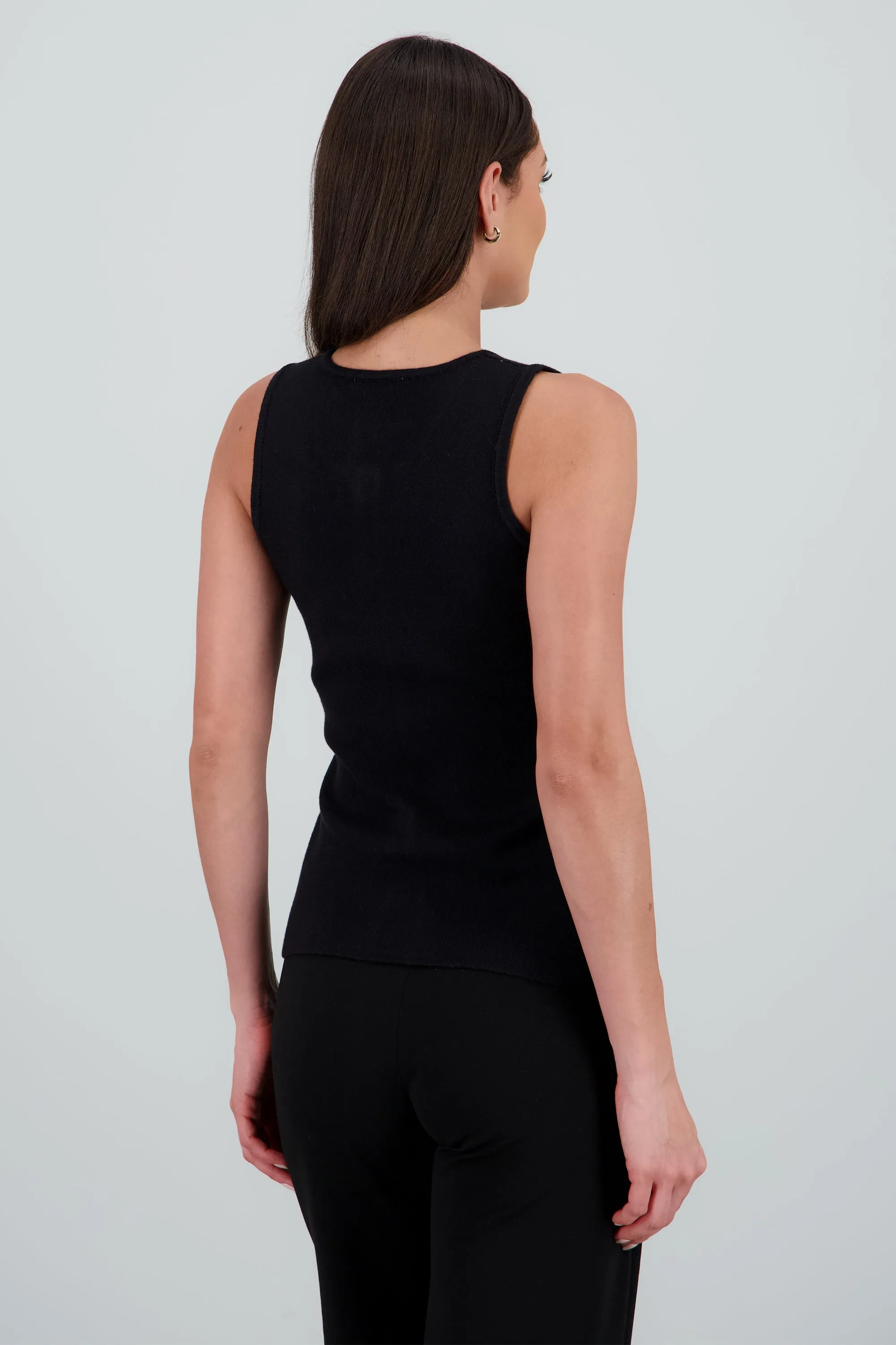 Chaleco liso tejido sold by Shasa product image thumbnail 4