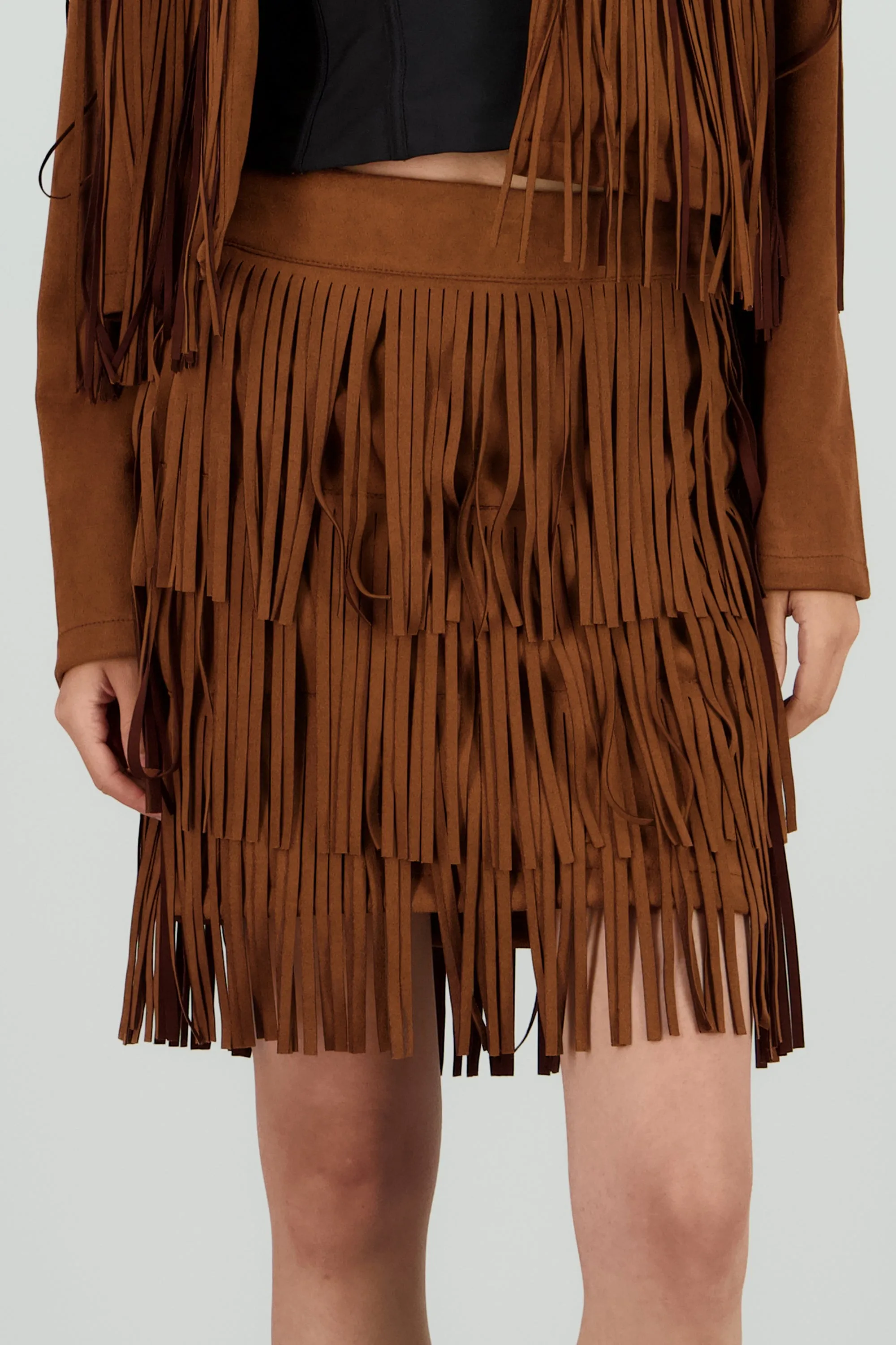 Falda mini detalle fringe suede sold by Shasa product image thumbnail 5