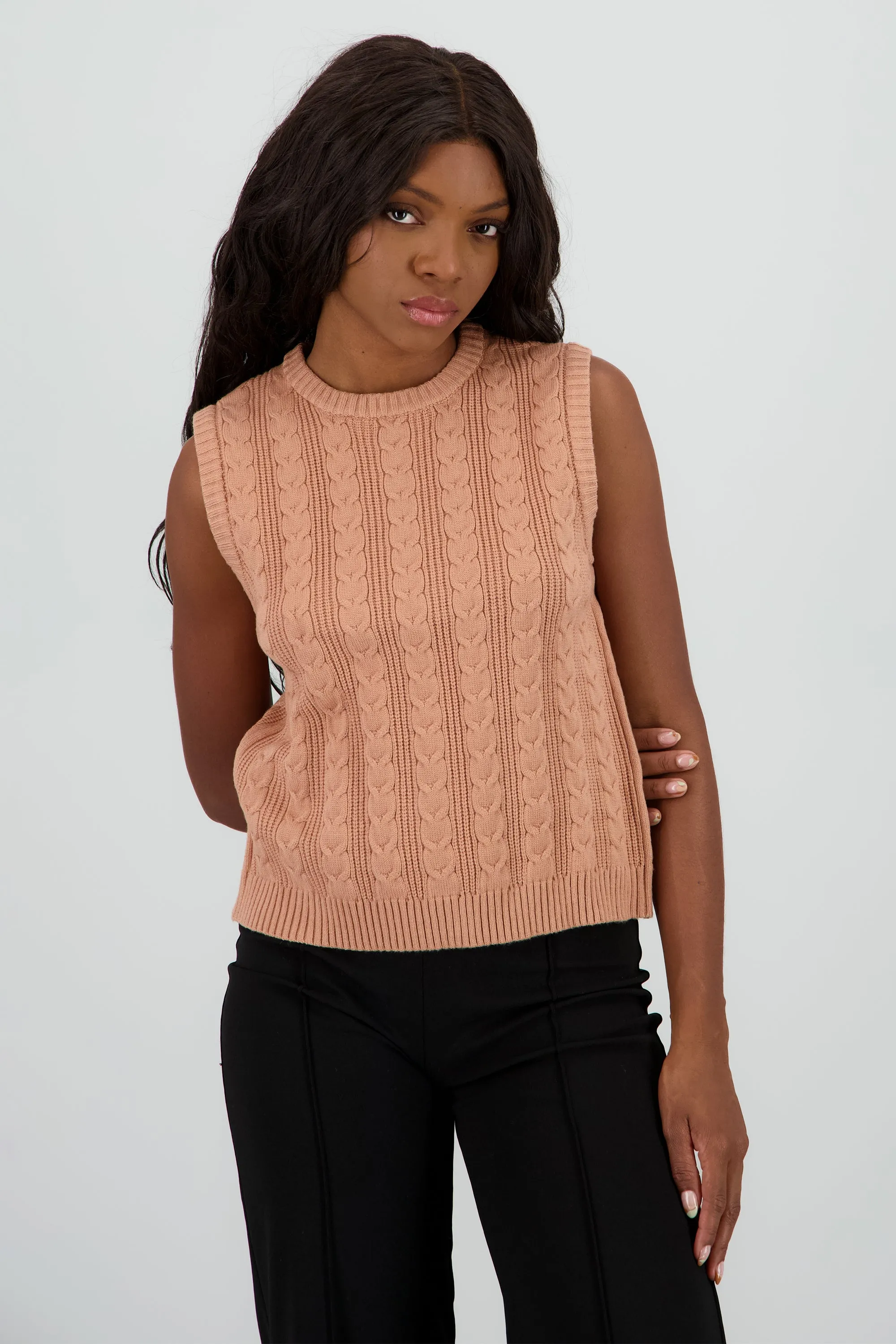 Chaleco cuello redondo sold by Shasa product image thumbnail 2