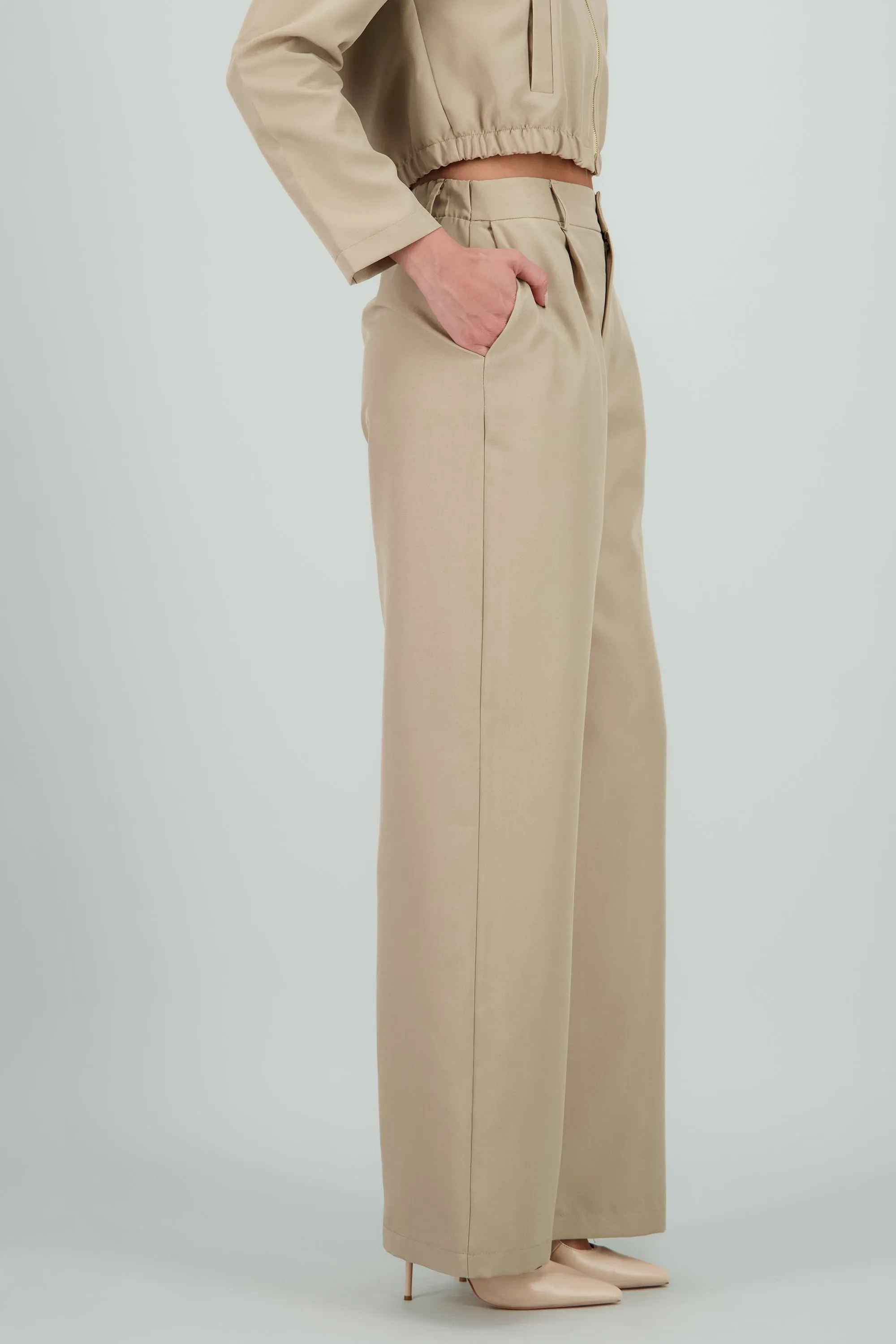 Pantalon recto detalle pinzas sold by Shasa product image thumbnail 3