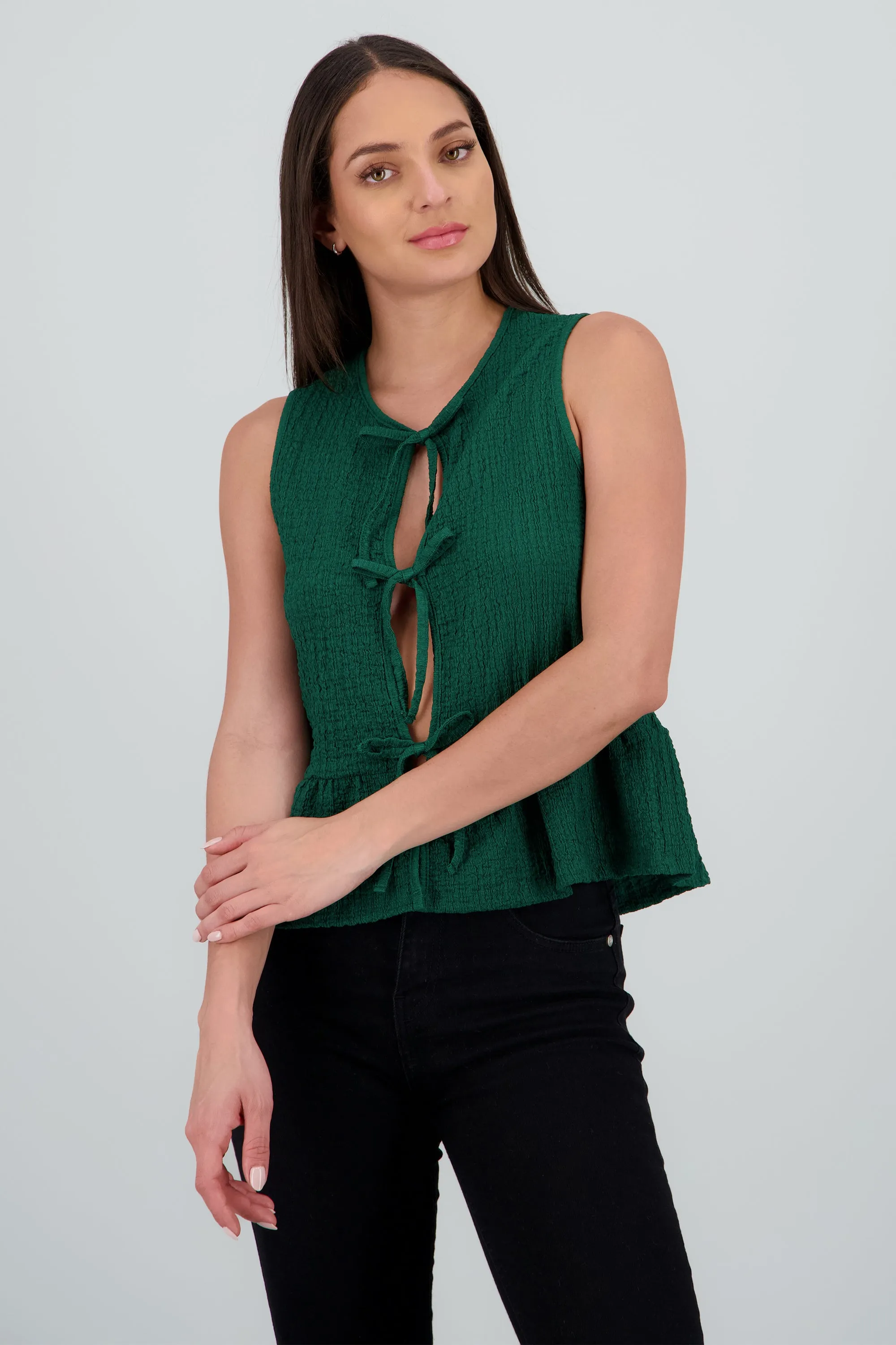 Blusa sin manga con olan y moños sold by Shasa product image thumbnail 2