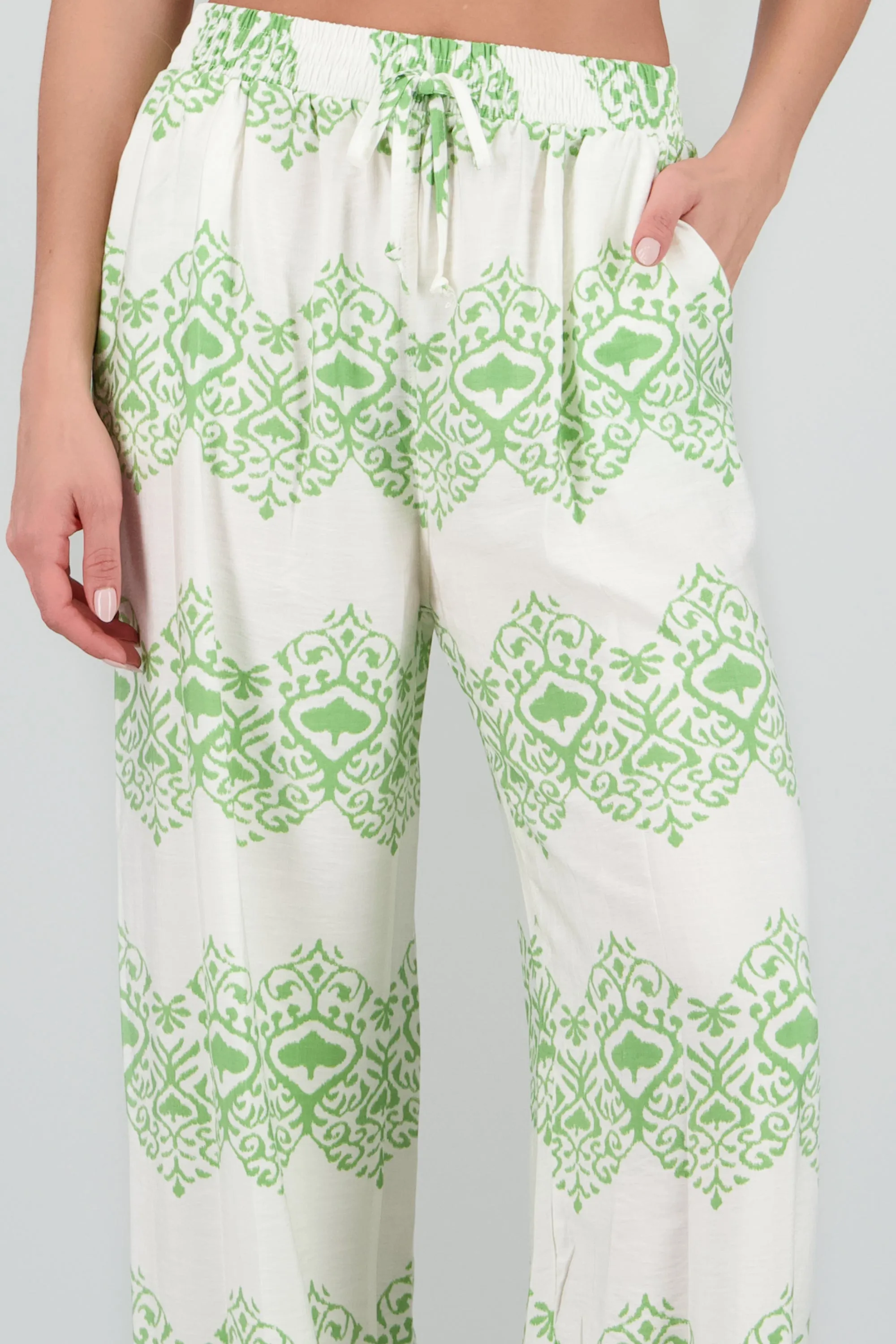 Pantalon fluido estampado paisley sold by Shasa product image thumbnail 5