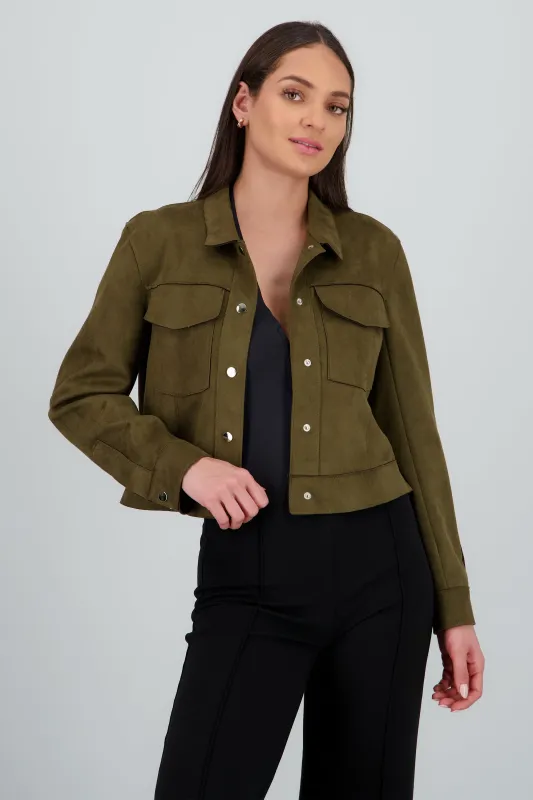 Chamarra suede corta con botones sold by Shasa