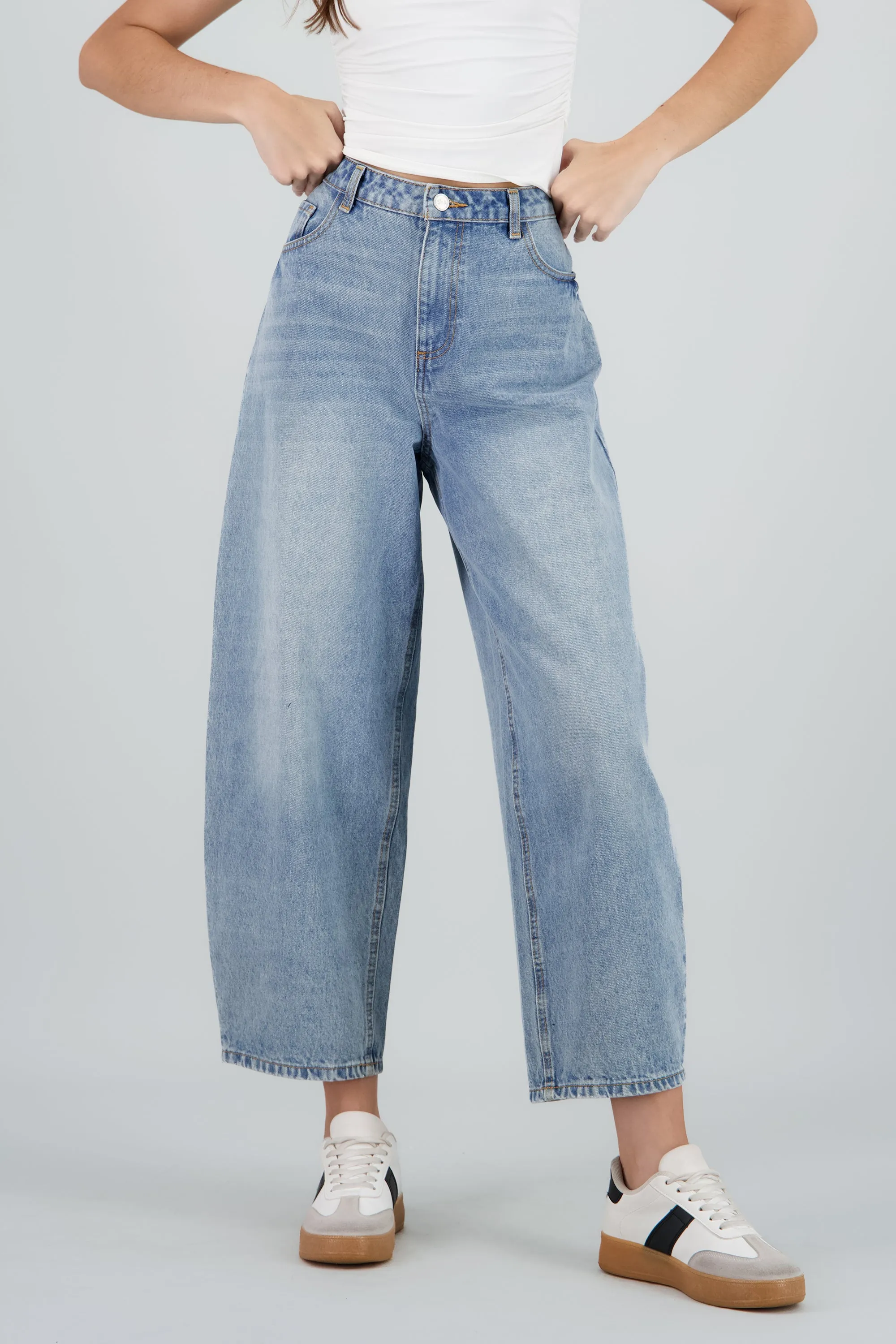 Jeans barrel amplio sold by Shasa product image thumbnail 2