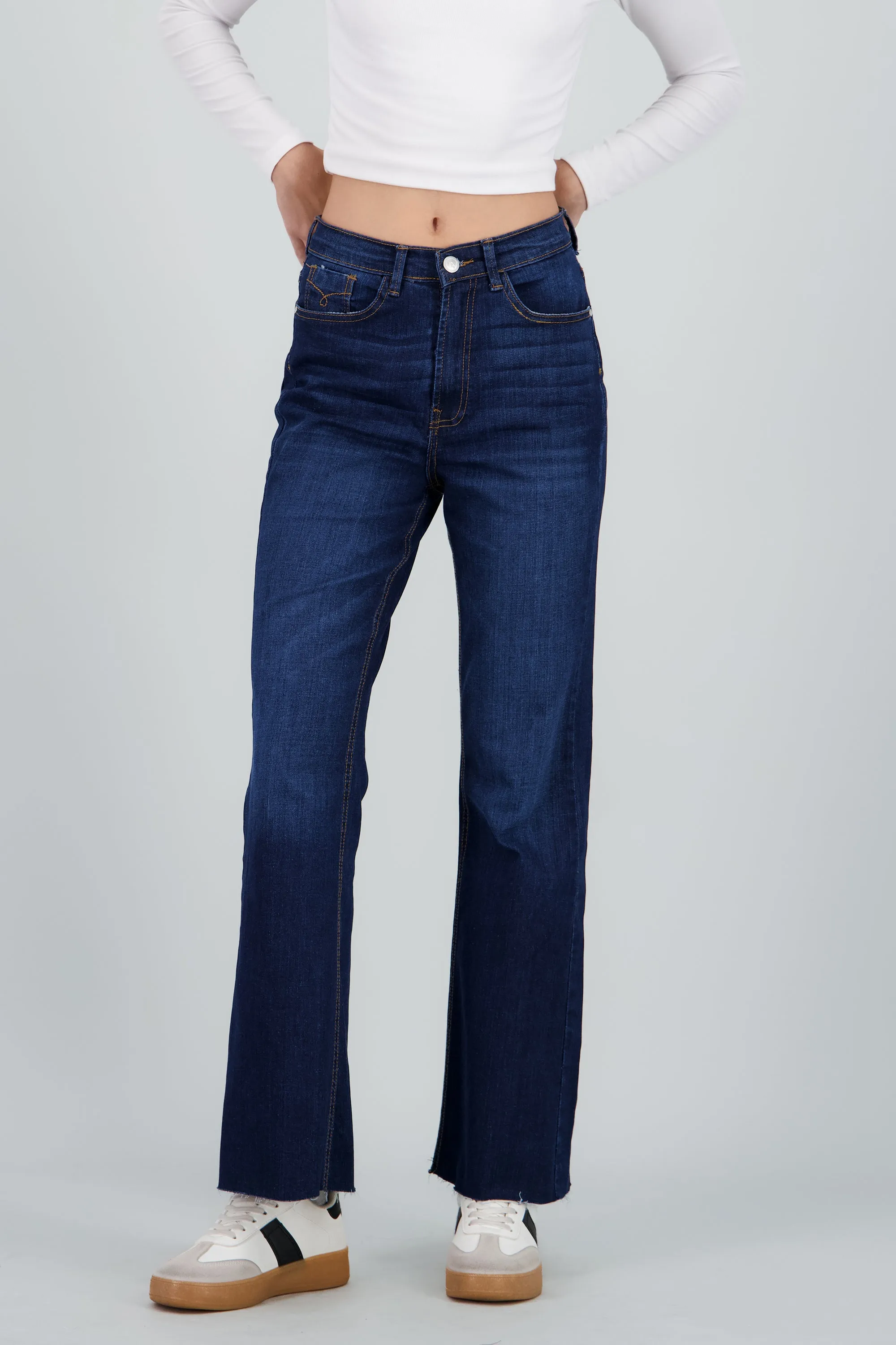 Jeans basicos flare dobladillo sold by Shasa product image thumbnail 2