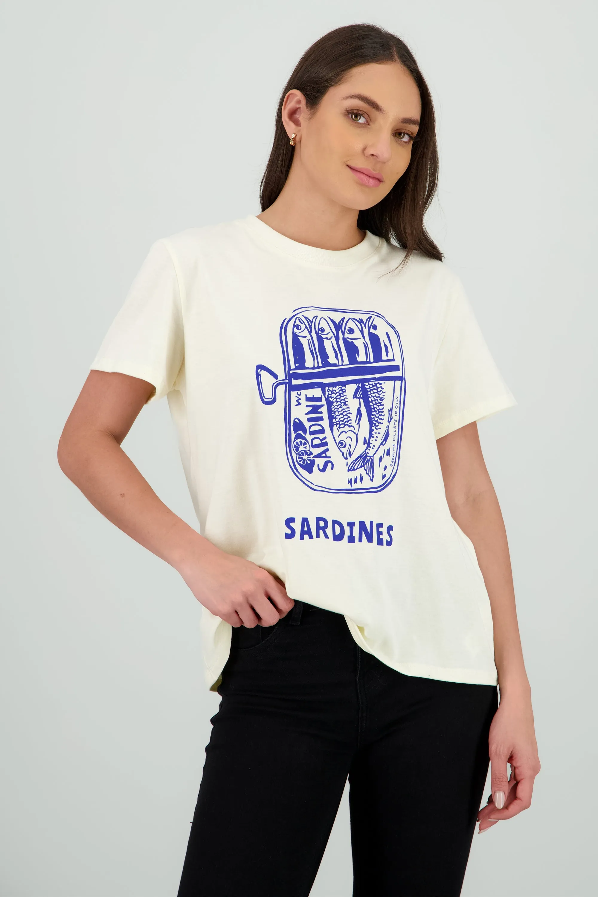Playera estampado sardinas sold by Shasa