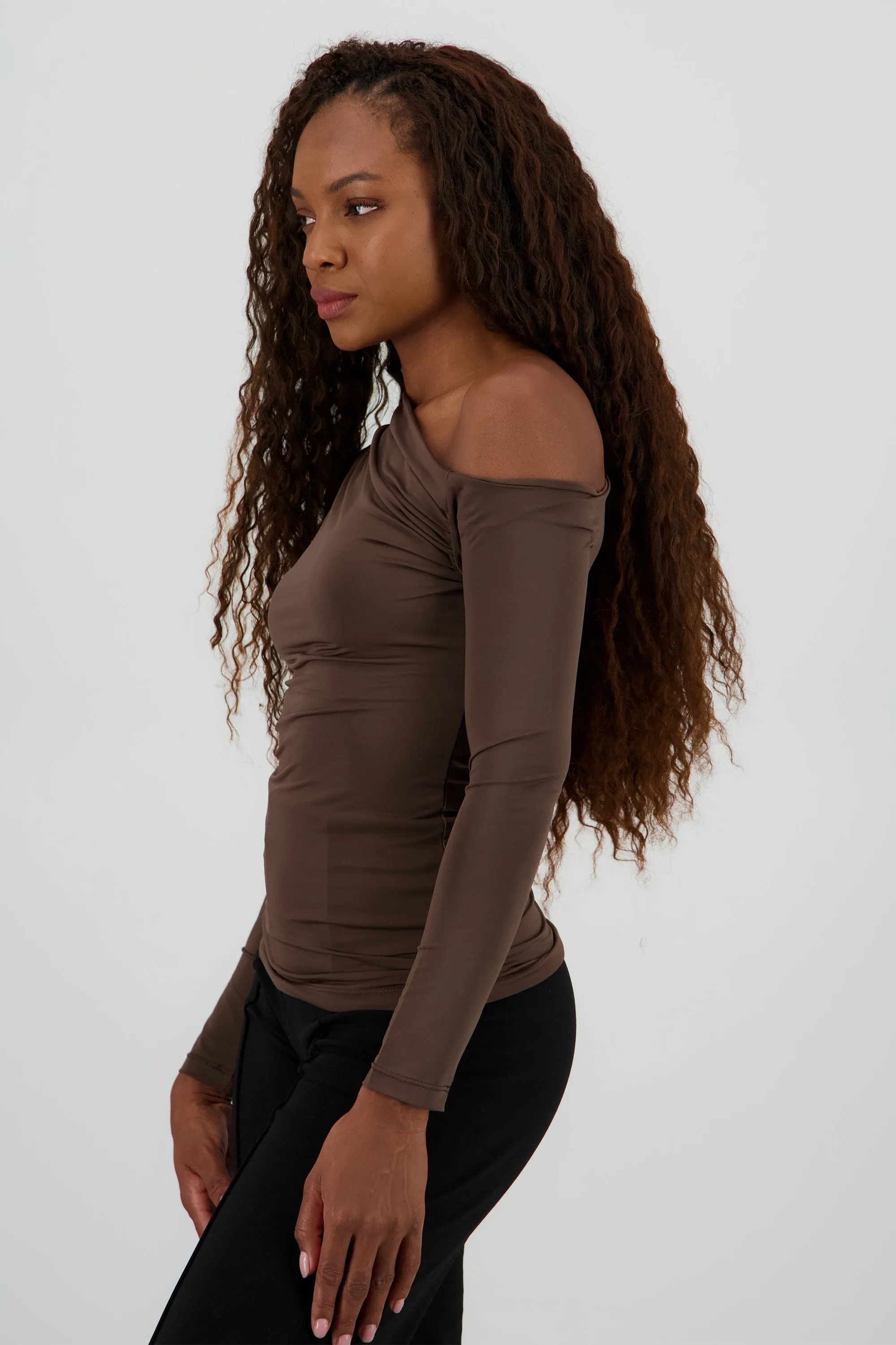 Top drapeado manga larga asimetrico sold by Shasa product image thumbnail 3