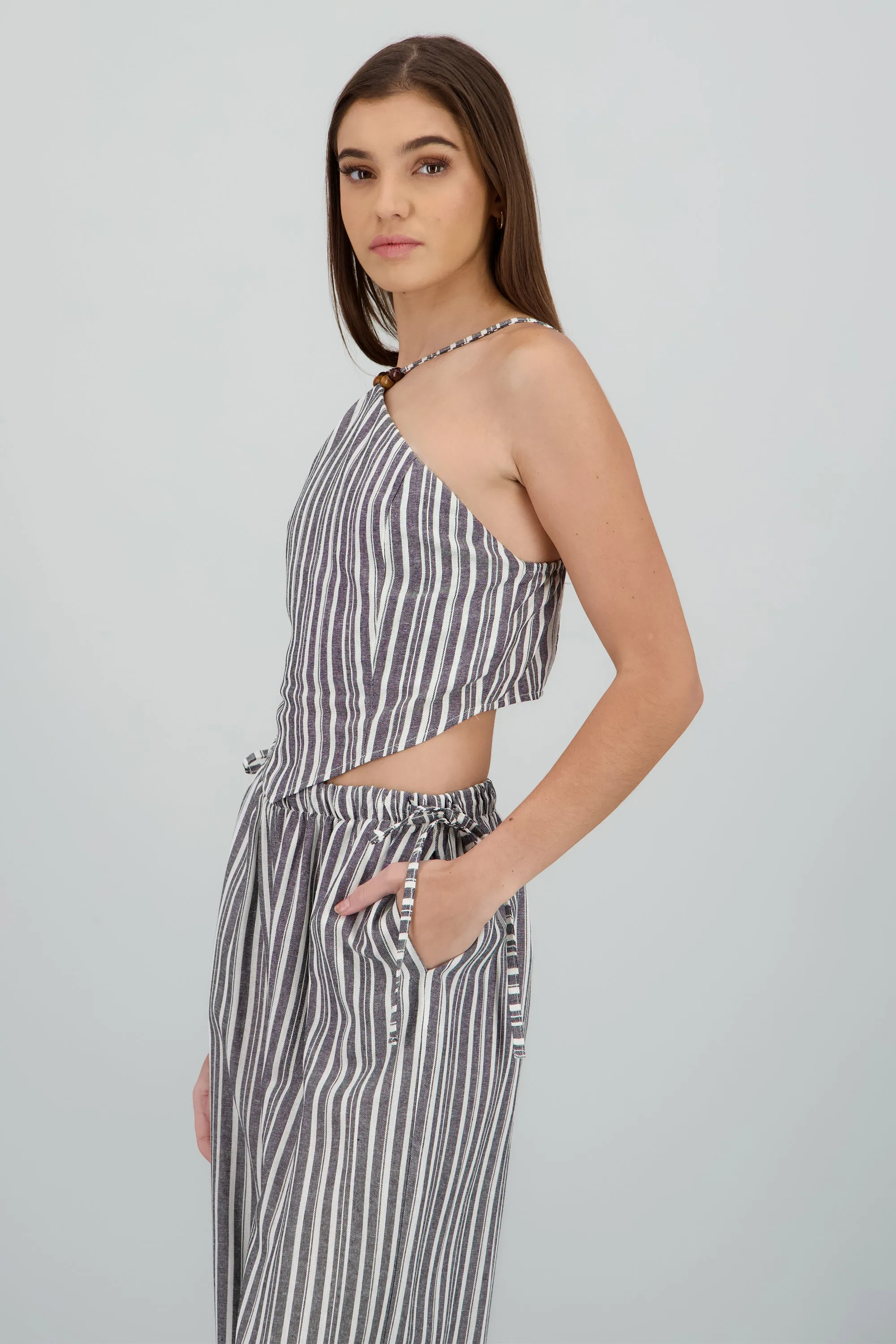 Top halter cuentas lineas sold by Shasa product image thumbnail 3