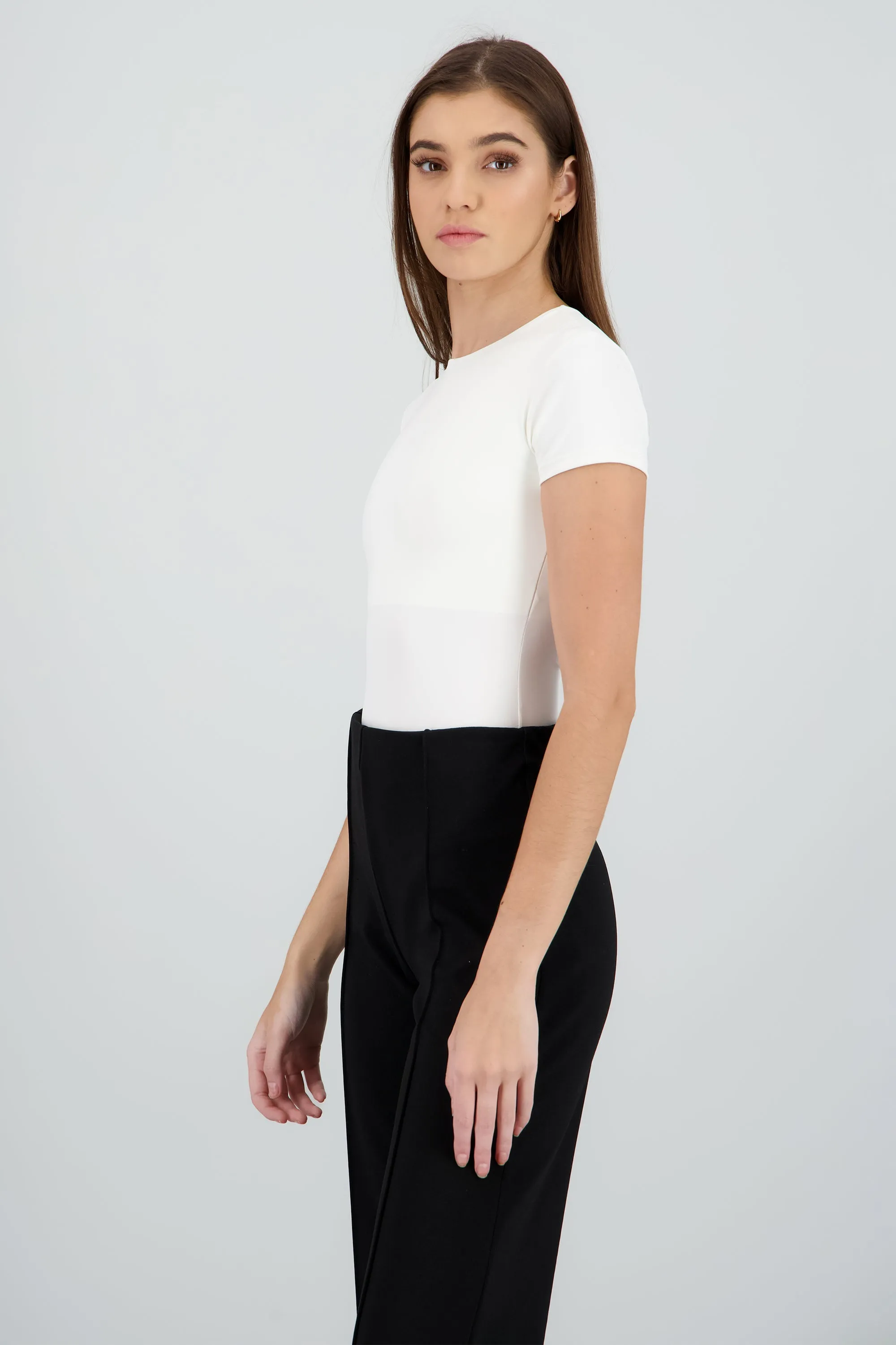 Body liso cuello redondo manga corta sold by Shasa product image thumbnail 3