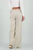 Pantalon amplio detalle pinzas rayas sold by Shasa
