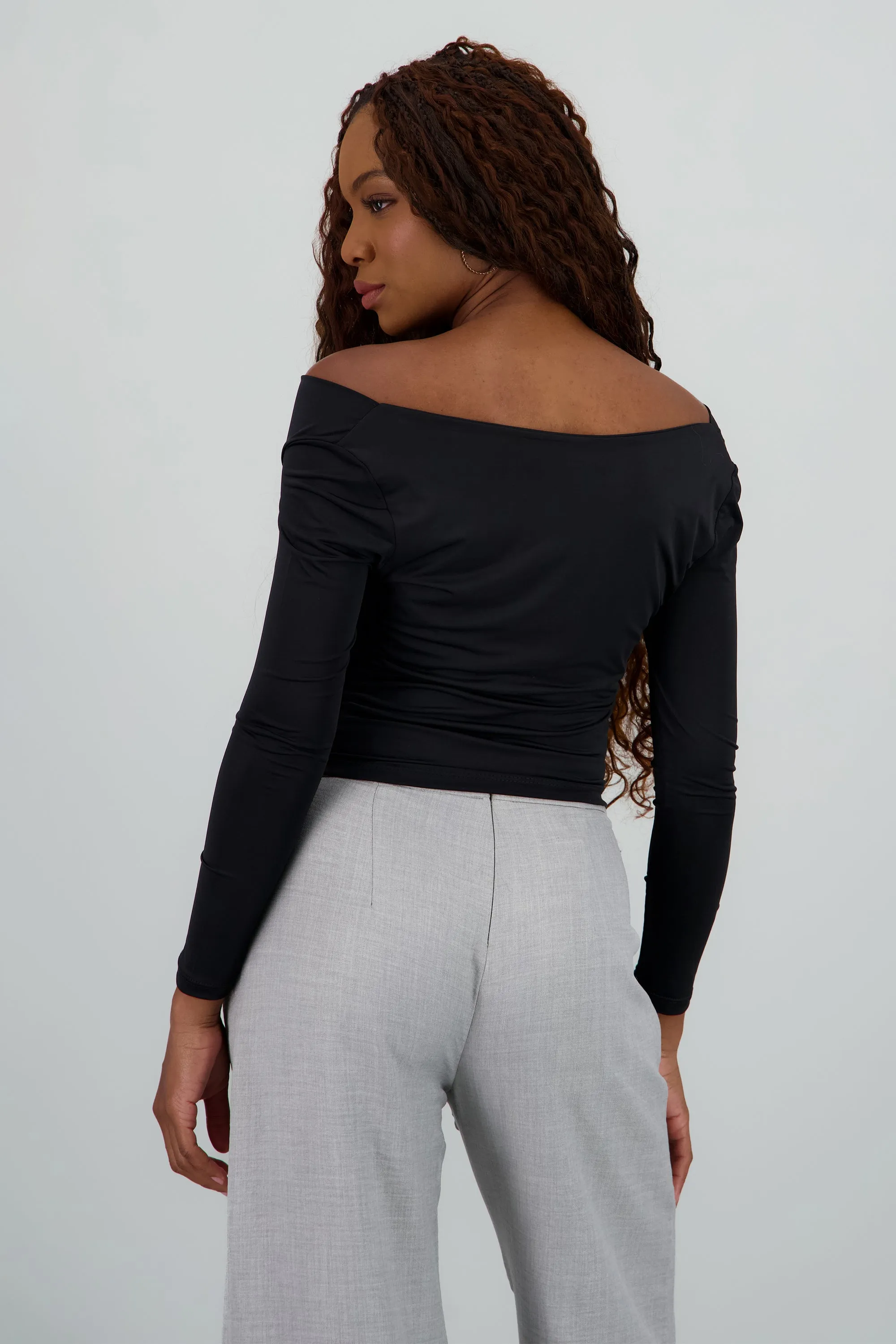 Top manga larga drapeado escote columpio sold by Shasa product image thumbnail 4