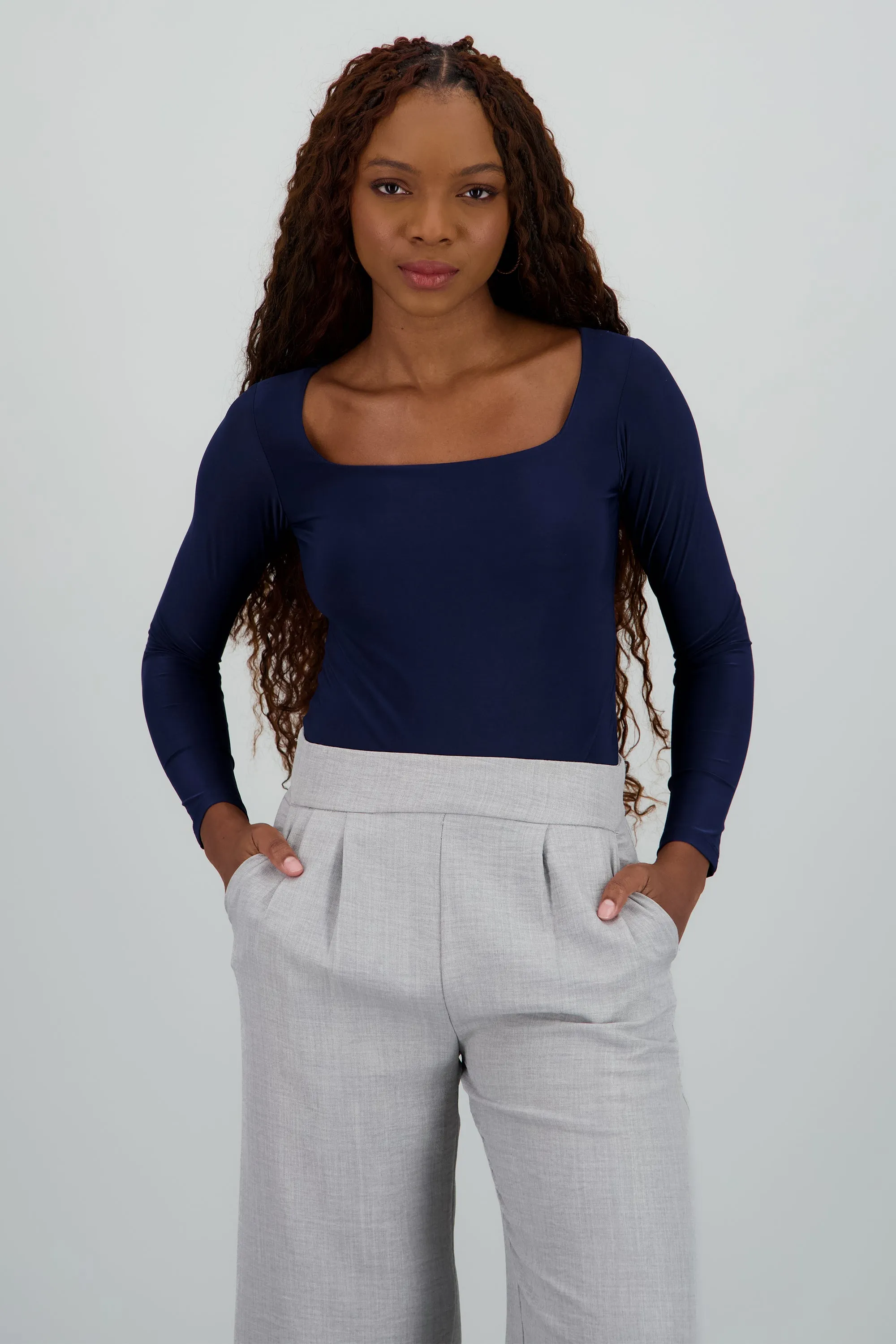 Bodysuit manga larga cuello cuadrado sold by Shasa