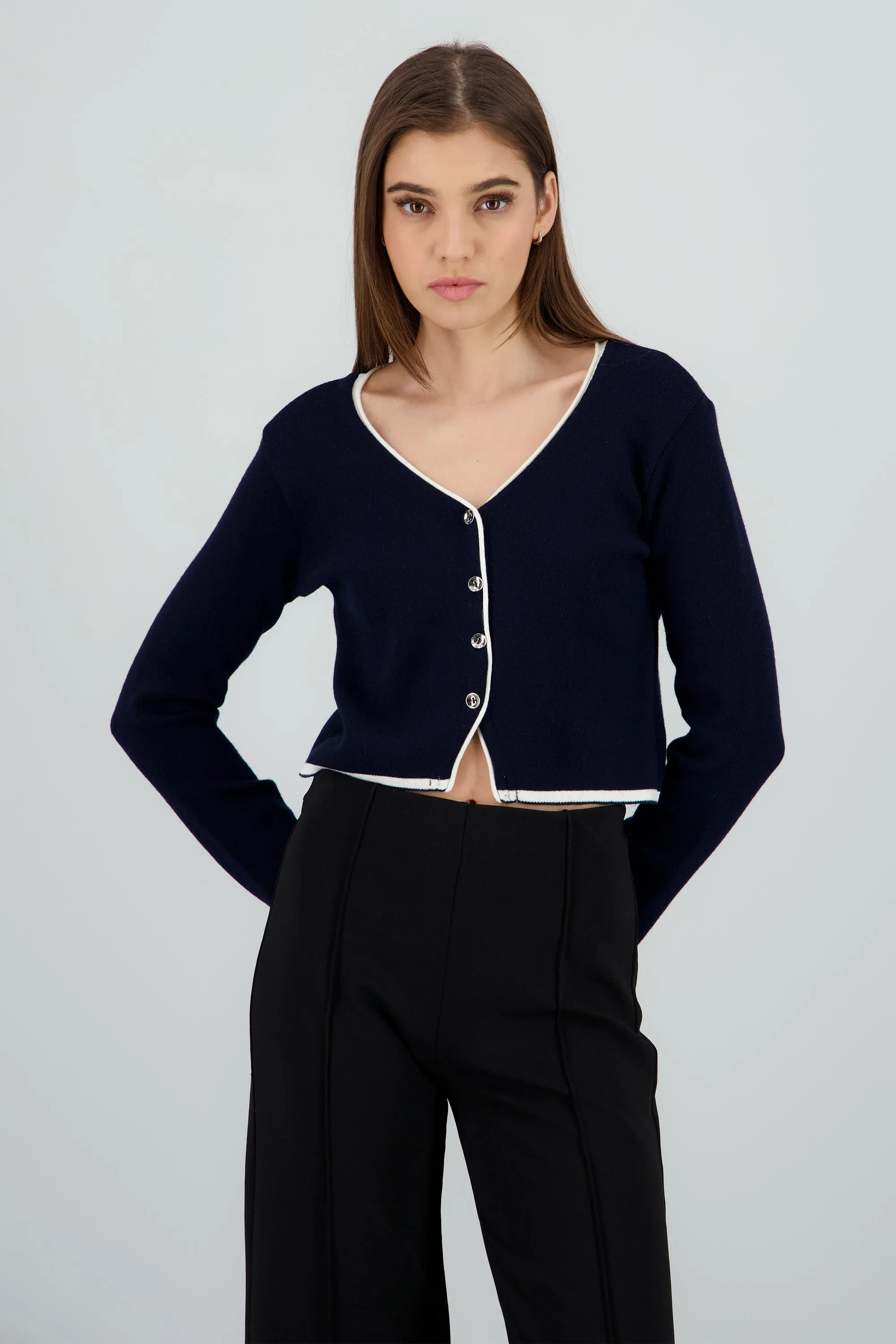 Cardigan botones detalle contraste sold by Shasa product image thumbnail 2