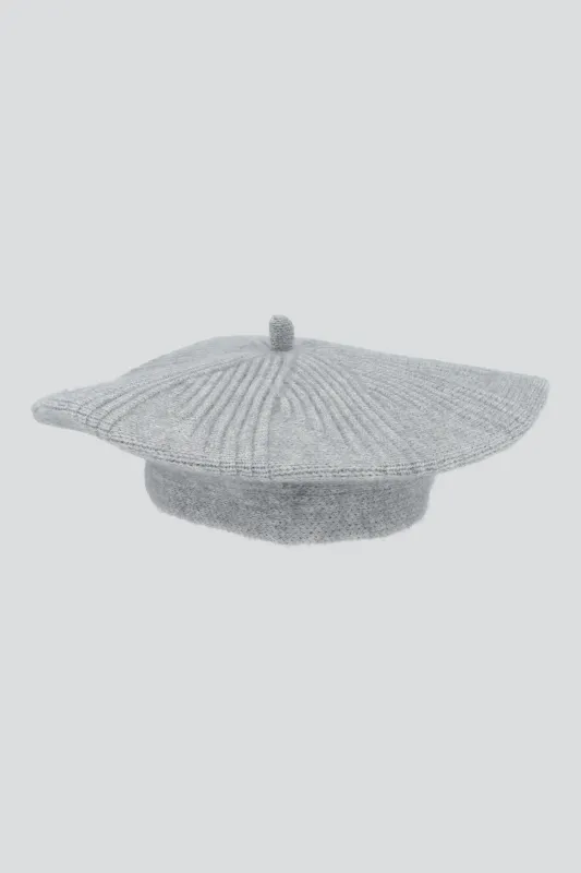 Boina tejida rayas sold by Shasa