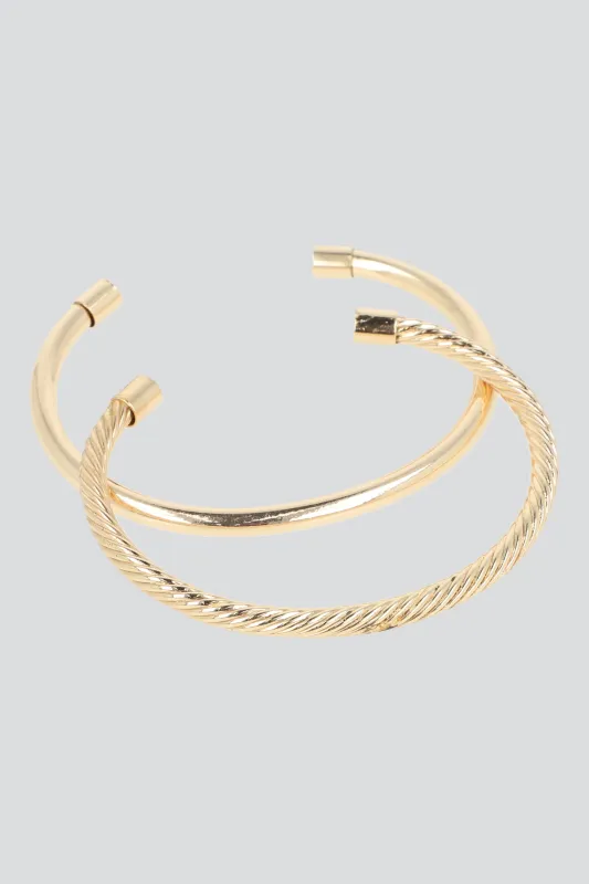 2 P CUFFS METAL sold by Shasa