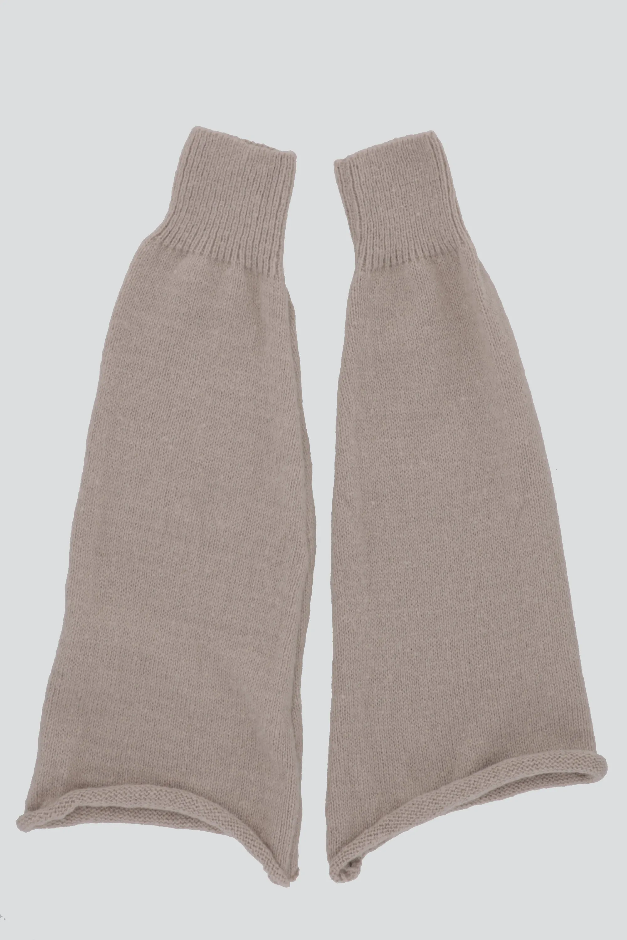 Calentadores corte wide leg sold by Shasa