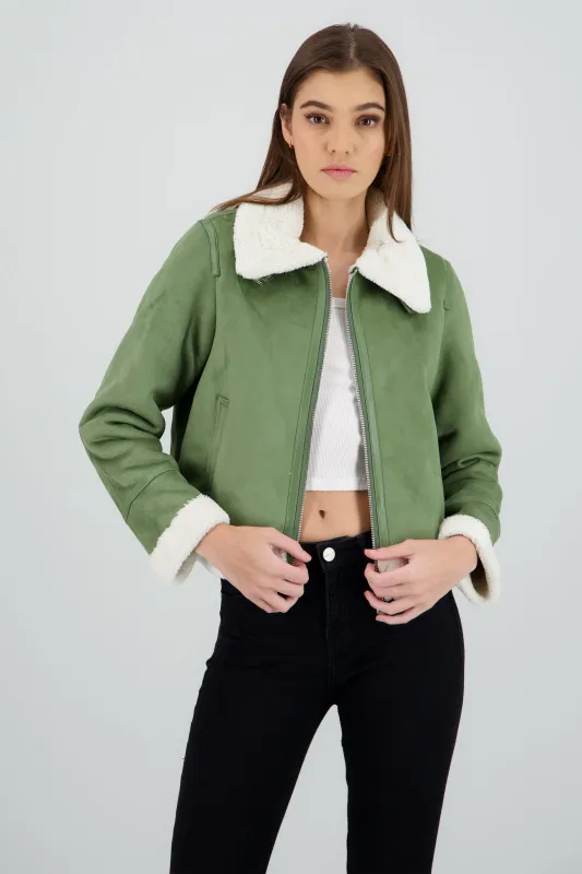 Chamarra lisa detalle borrego sold by Shasa