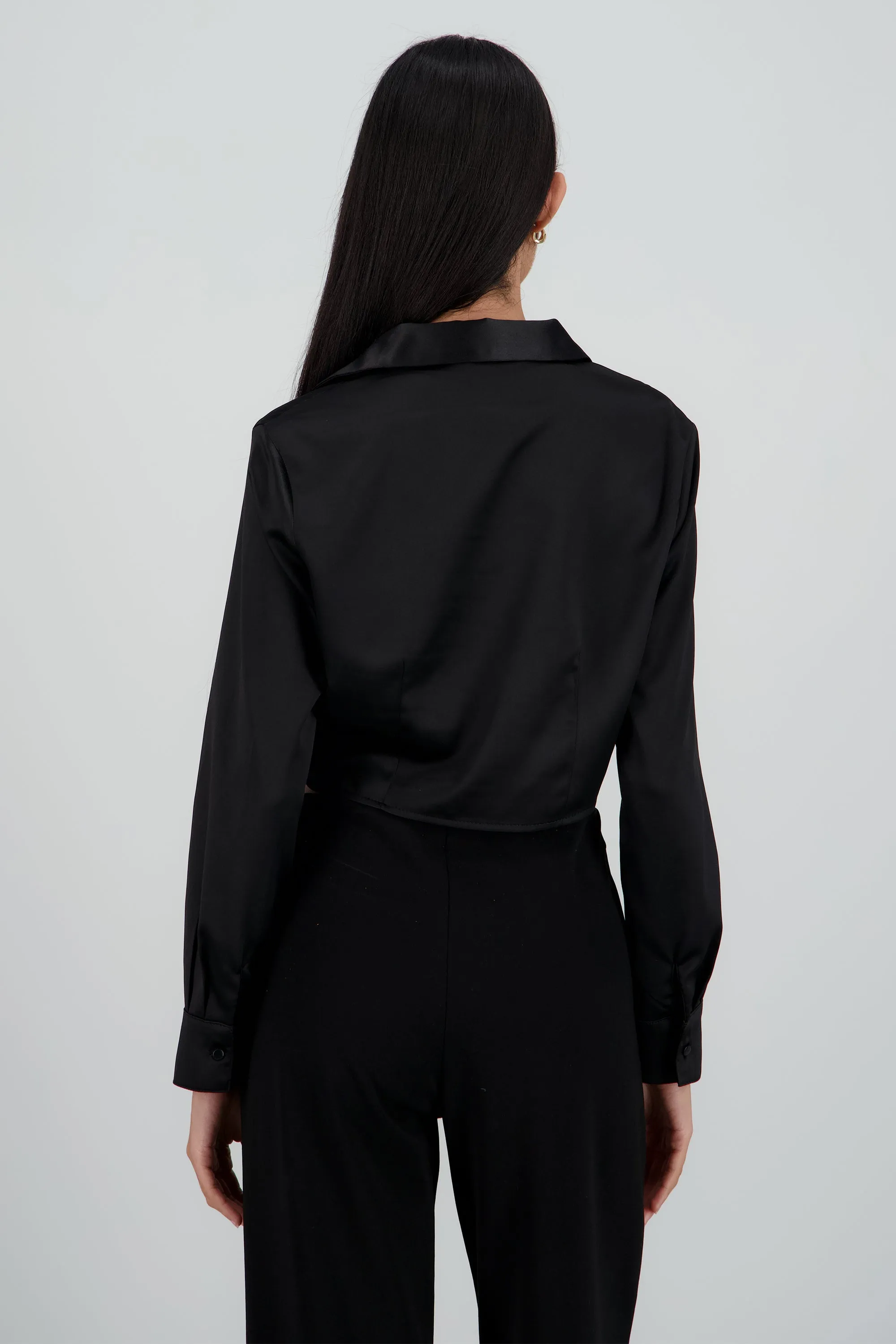 Camisa manga larga cuello detalle pinza sold by Shasa product image thumbnail 4