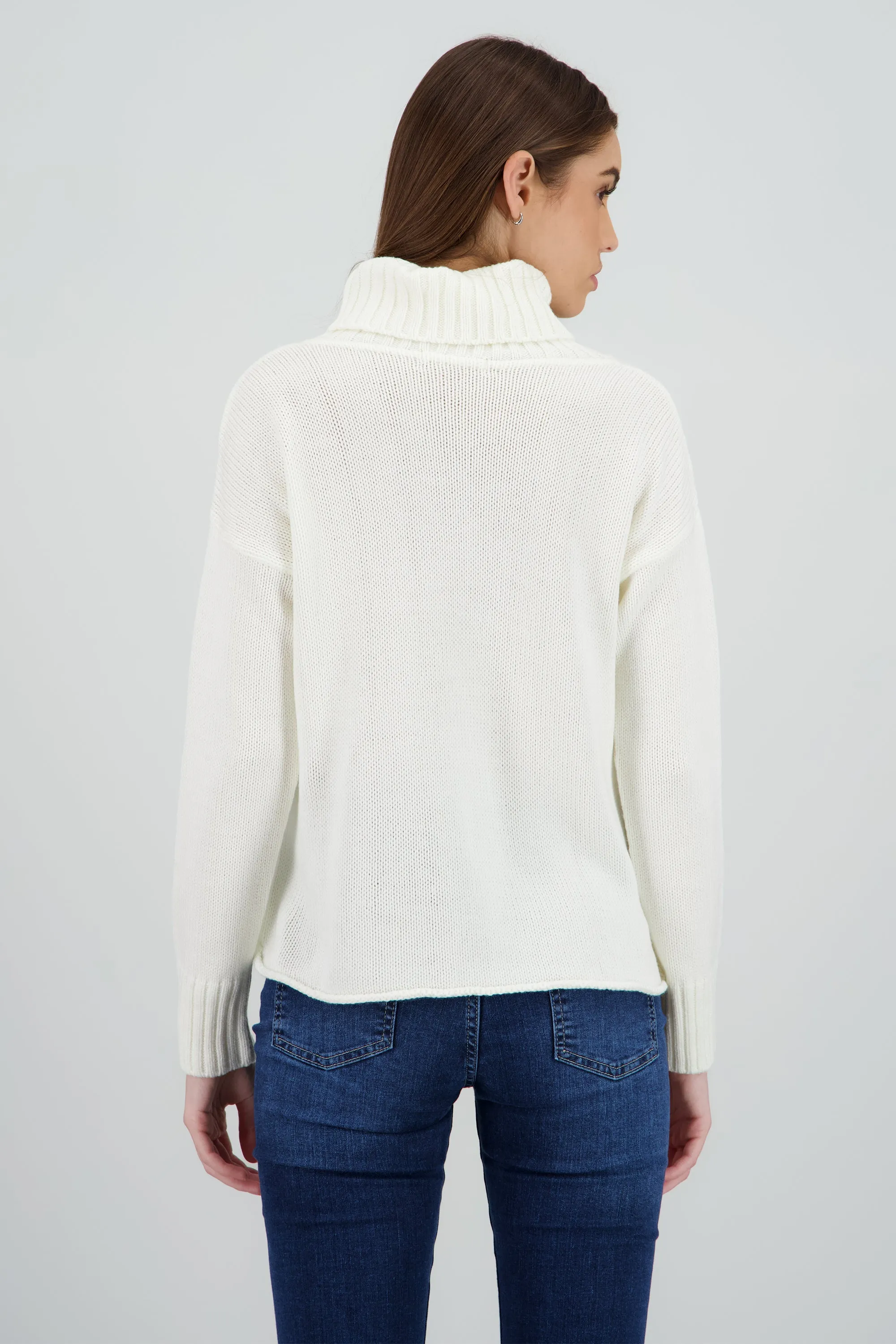 Sueter tejido cuello alto sold by Shasa product image thumbnail 4