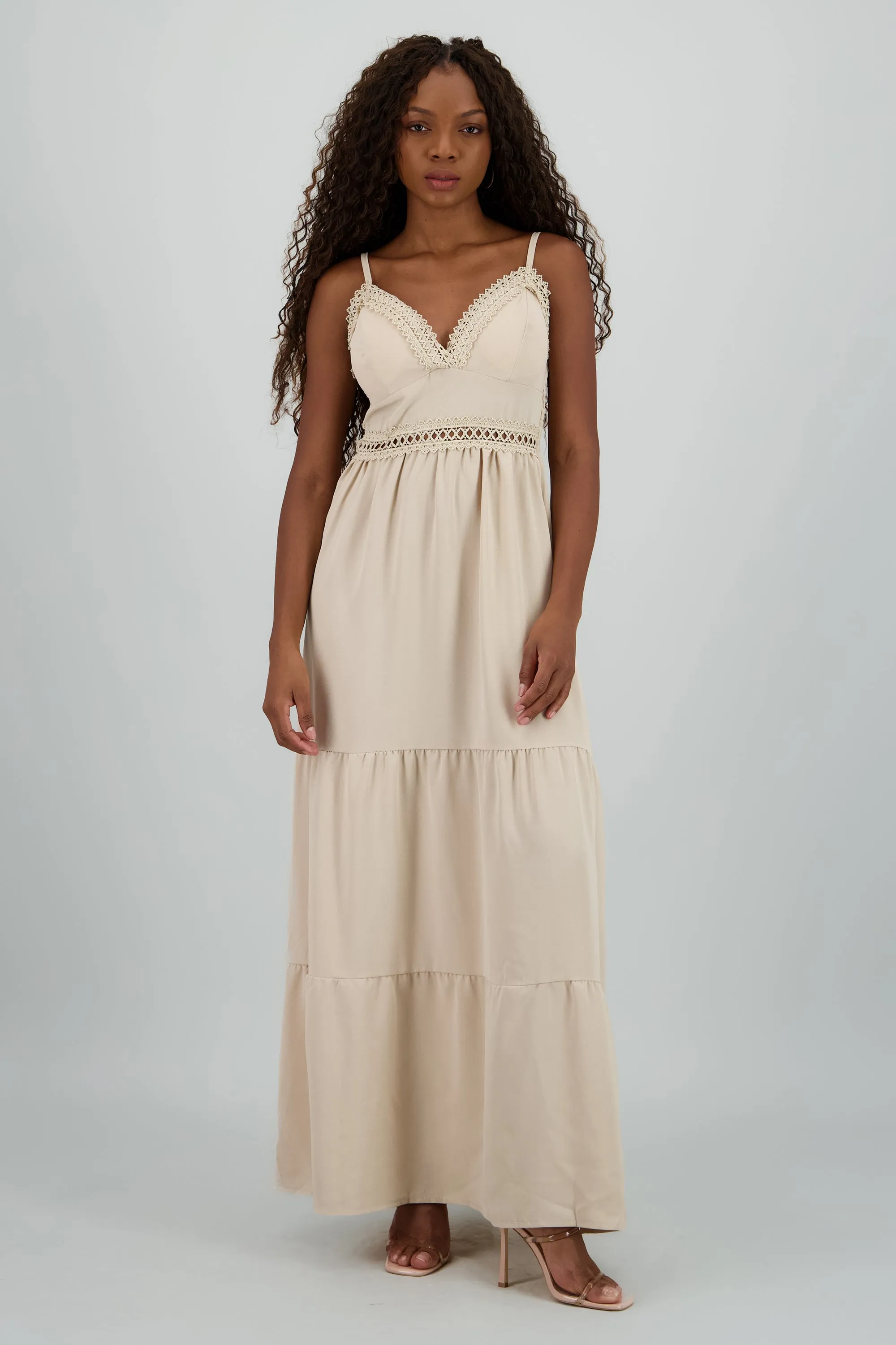 Maxi vestido con copas sold by Shasa