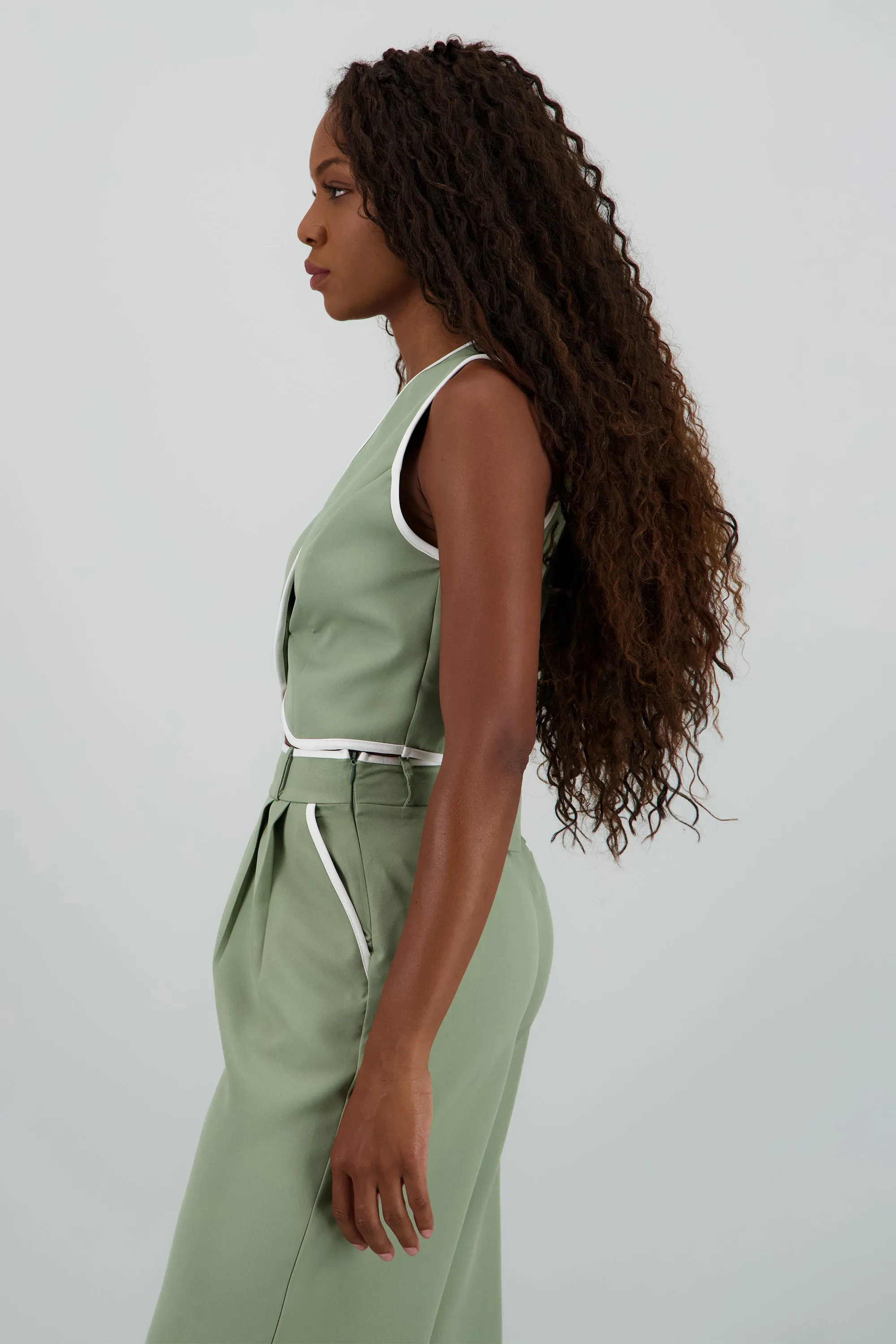 Chaleco detalle contraste cruzado 2 botones Hyp sold by Shasa product image thumbnail 3