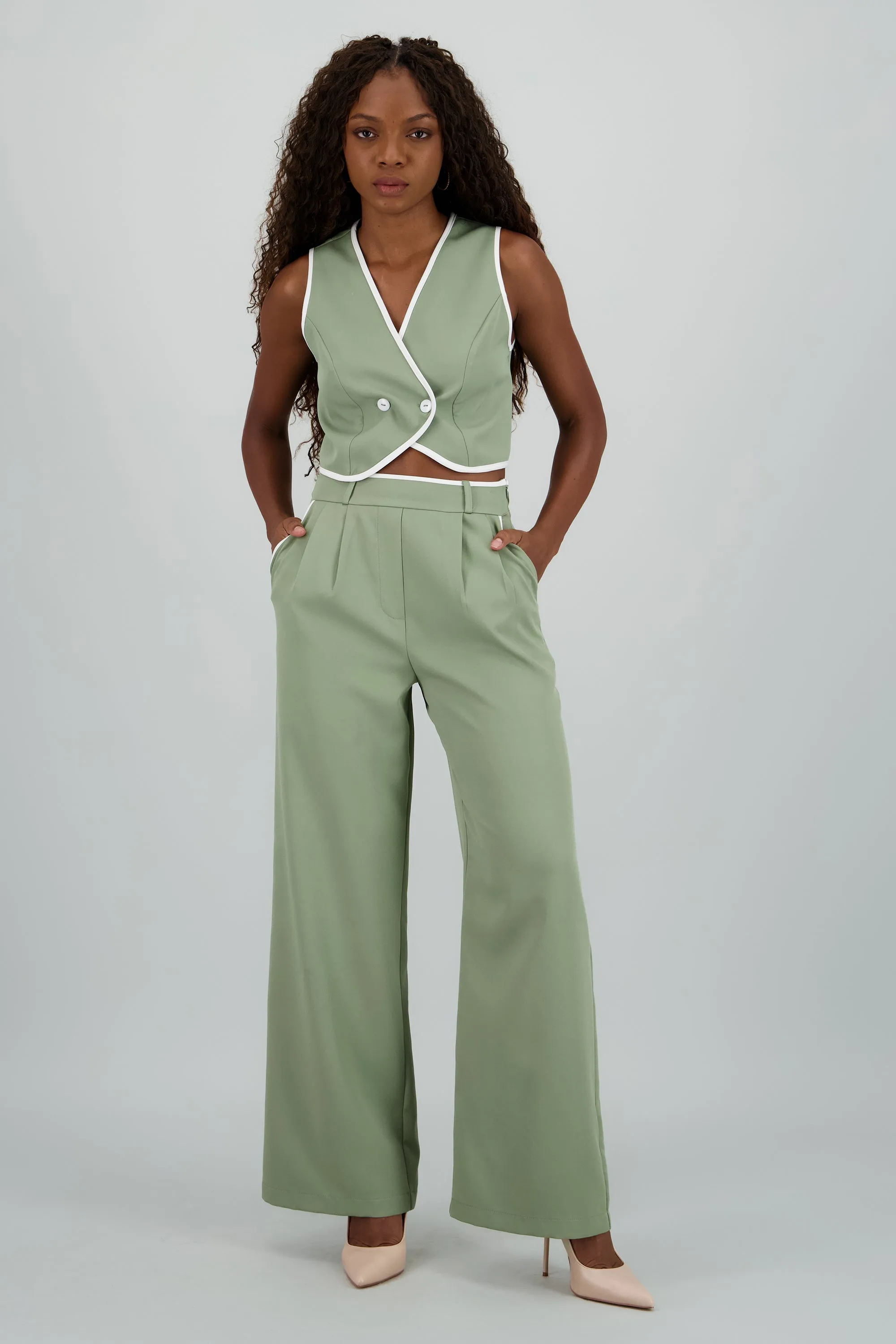 Pantalon sastre con pinza detalle contraste Hyp sold by Shasa