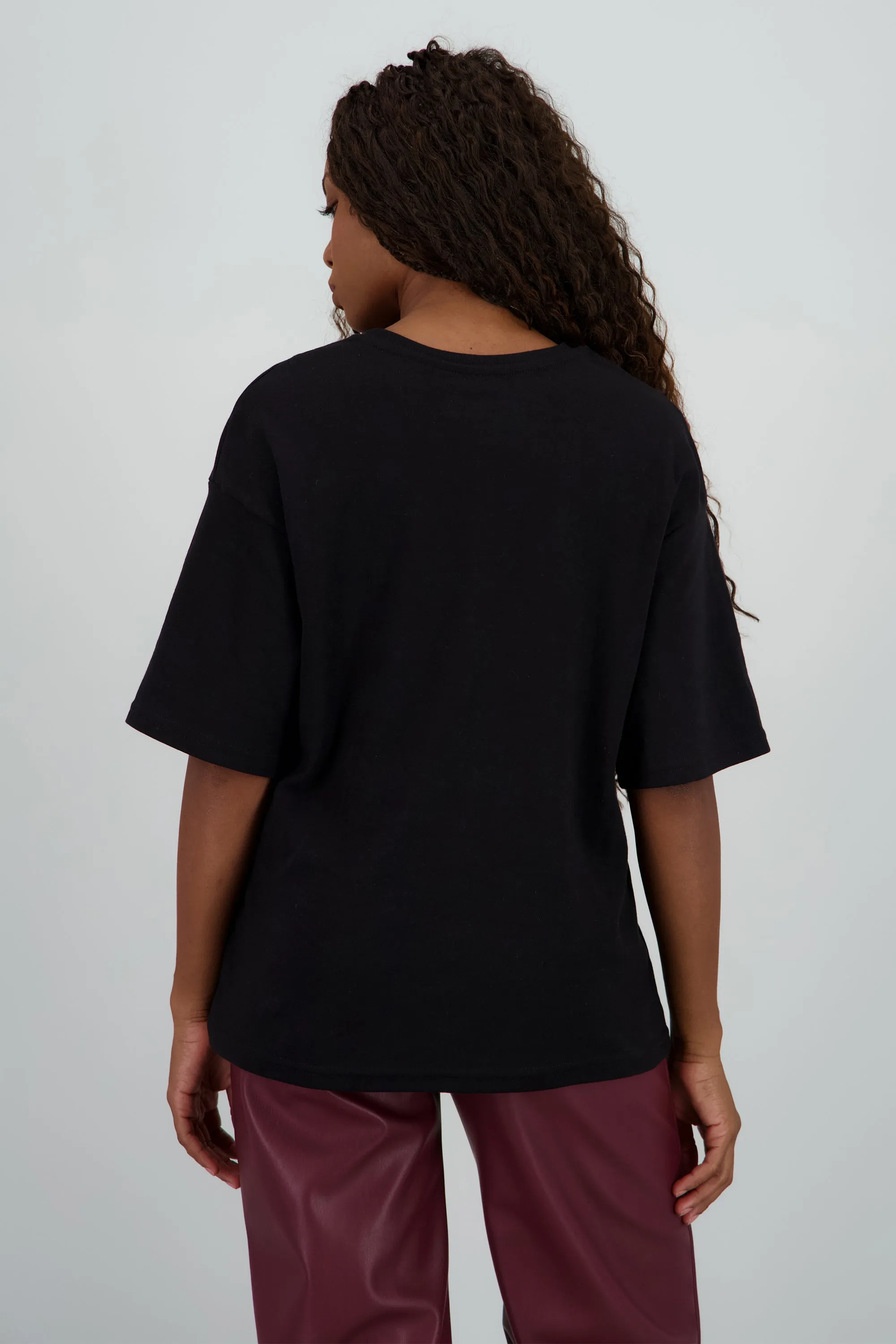 Playera Oasis B&W manga corta over sold by Shasa product image thumbnail 4